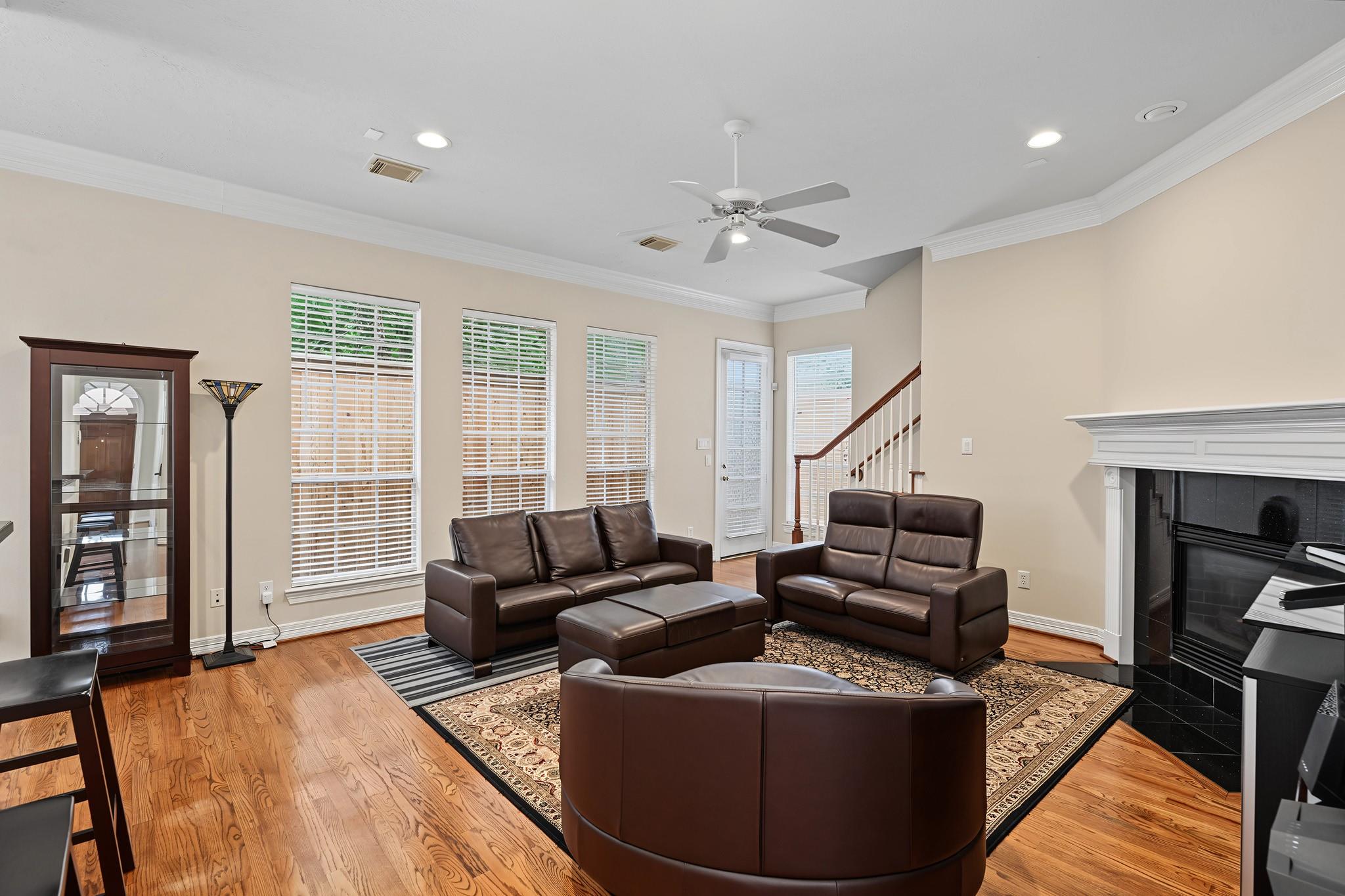 3015 Avalon Terrace, Houston, TX 77057 photo