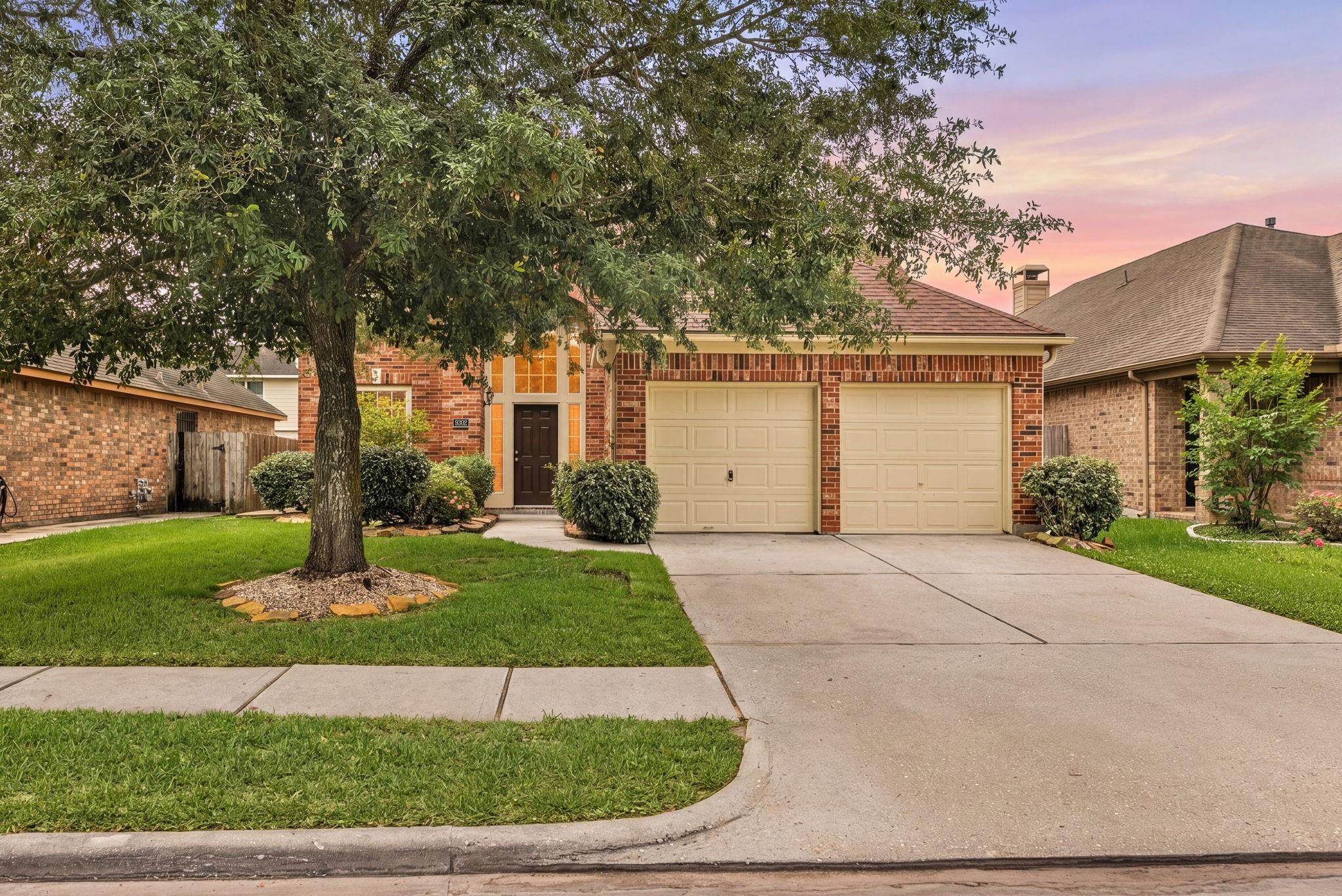 9302 Tracelawn Ct, Humble, TX 77396 photo
