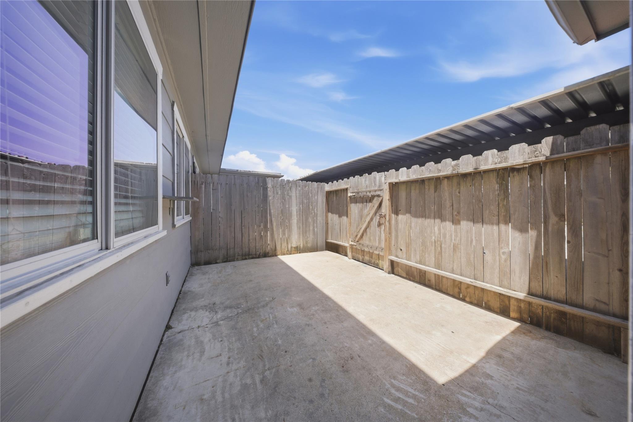 11002 Hammerly Blvd #12, Houston, TX 77043 photo