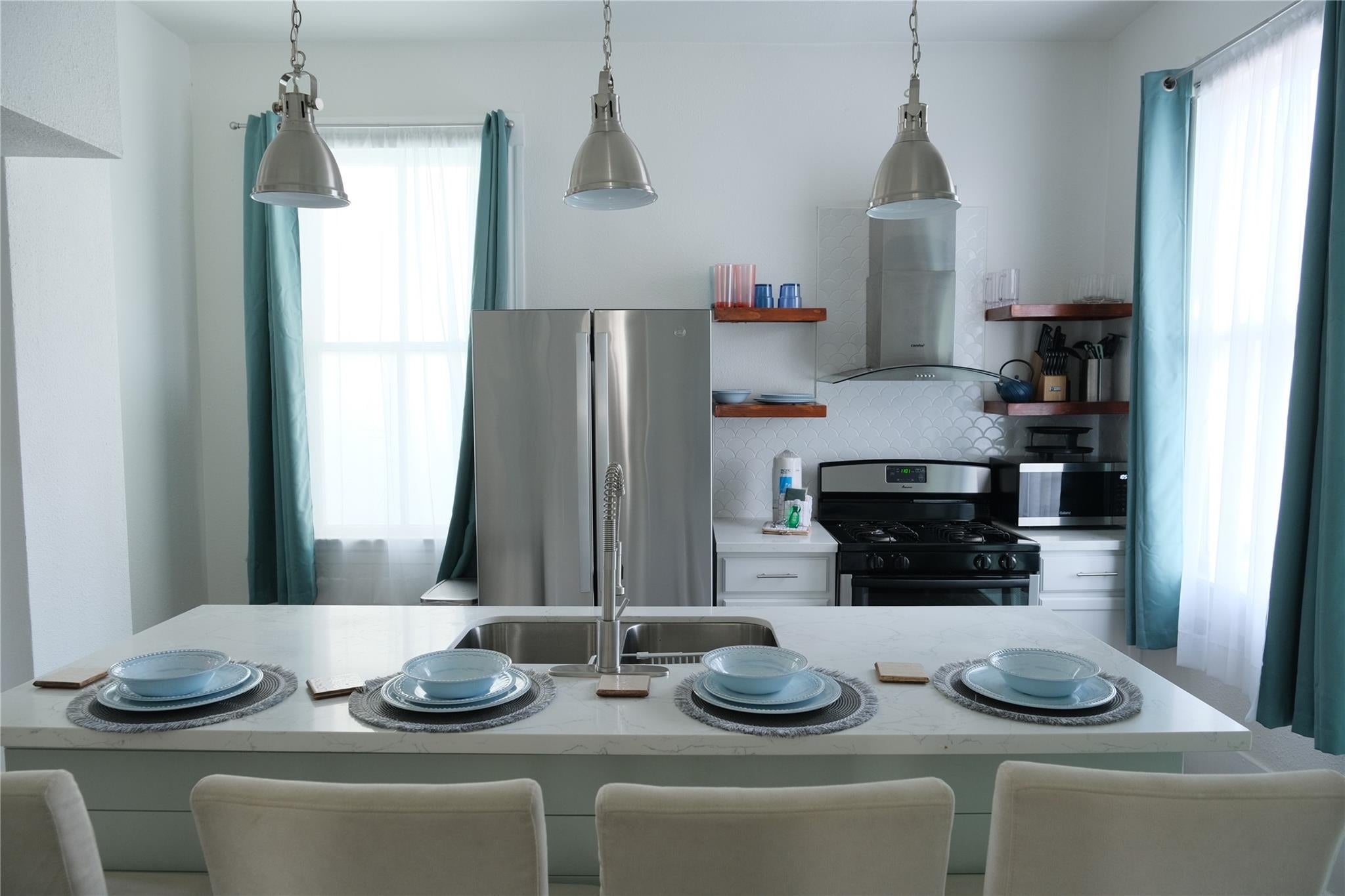 2310 33 St, Galveston, TX 77550 photo