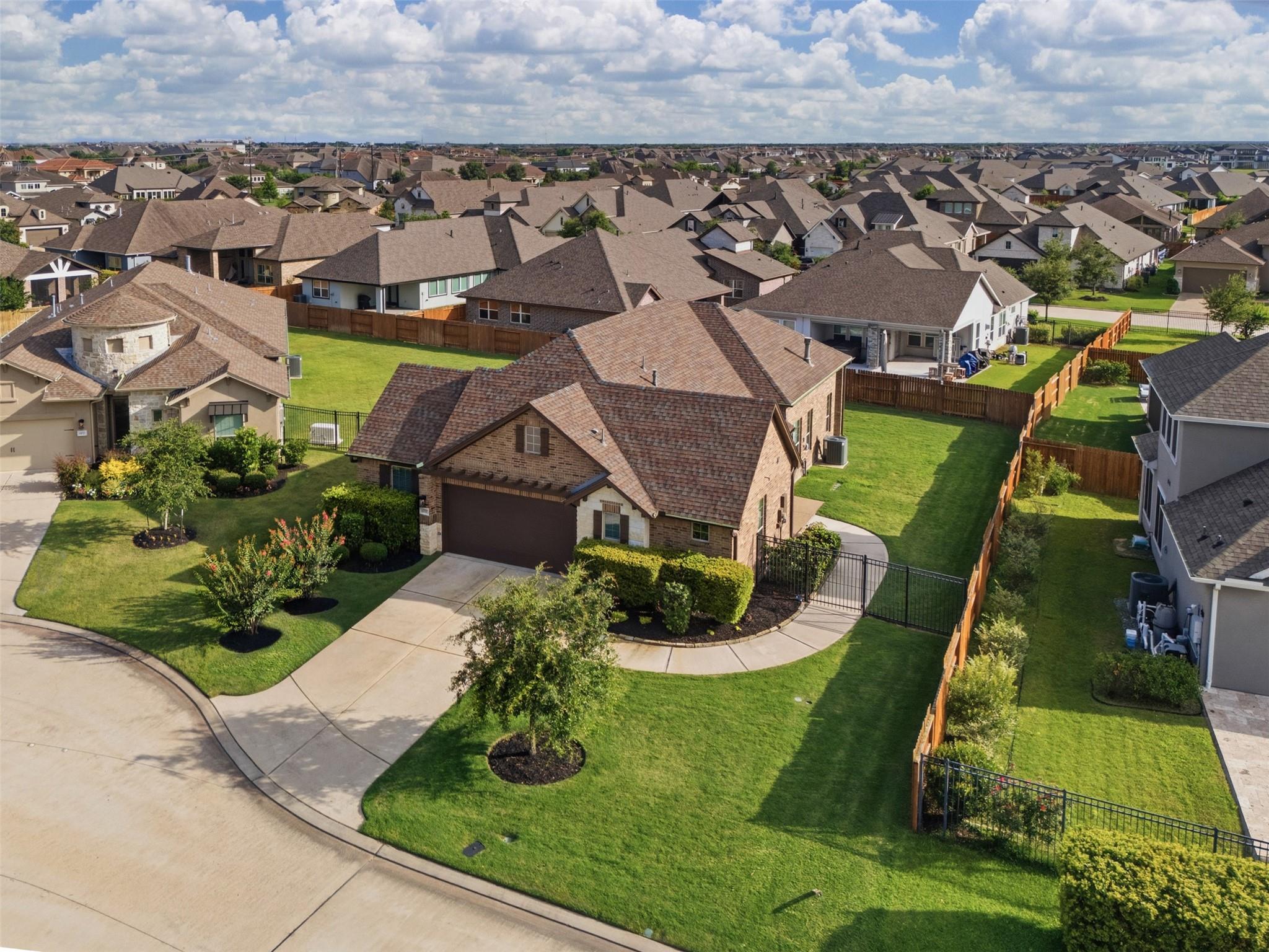 10707 Hilltop Harbor Way, Cypress, TX 77433