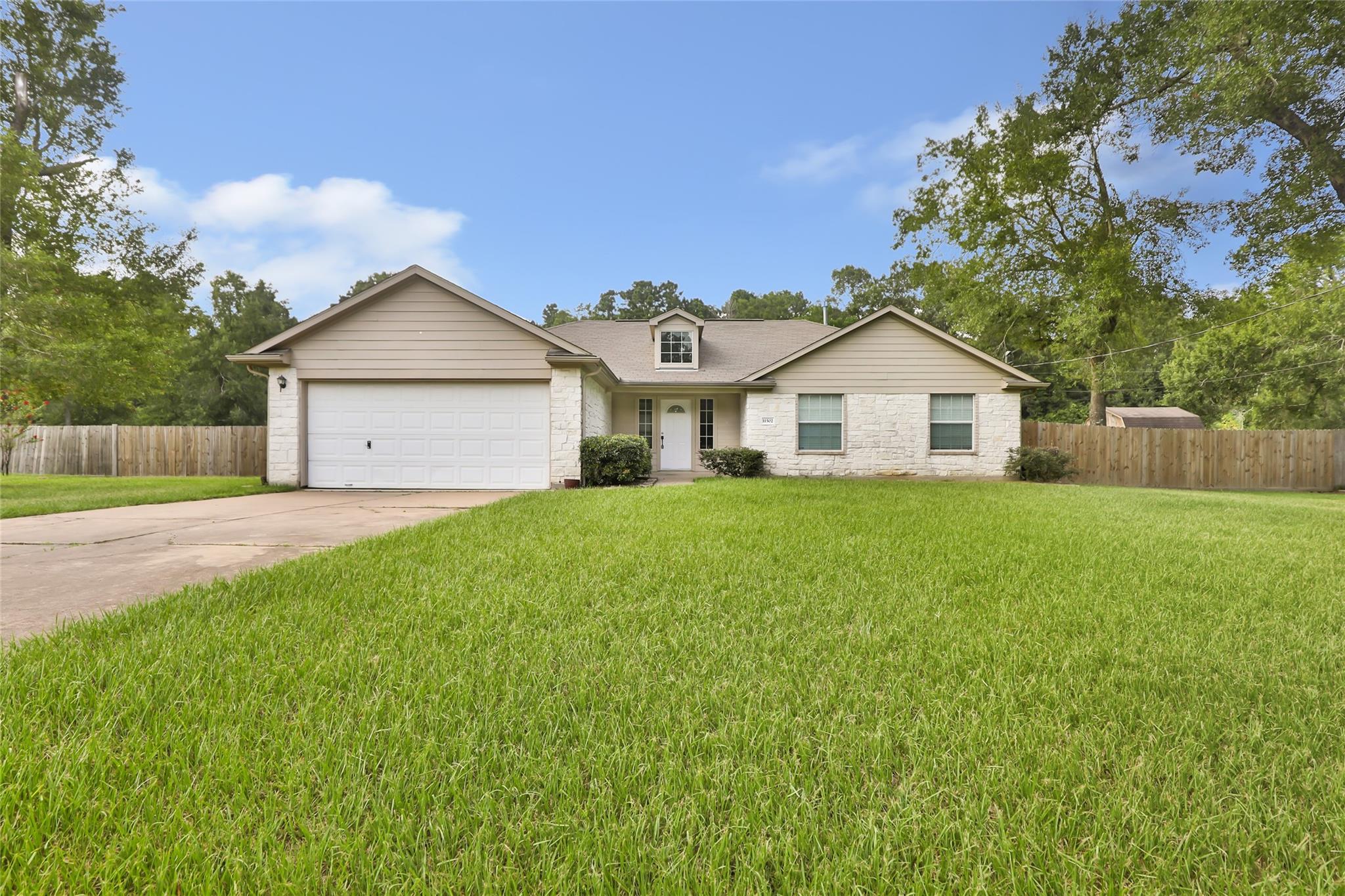 11502 Walraven Dr, Houston, TX 77336
