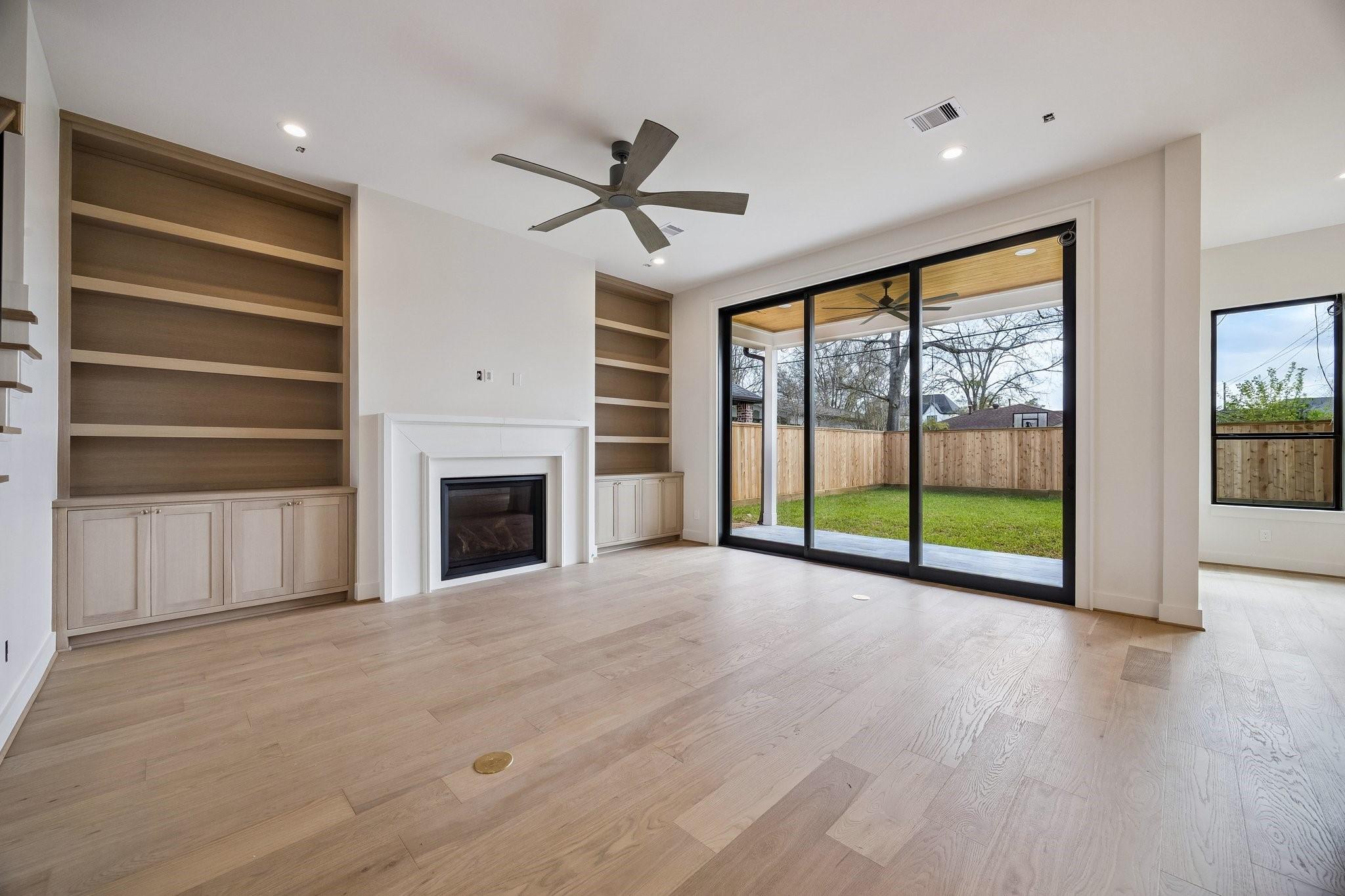 1414 Du Barry Ln, Houston, TX 77018 photo