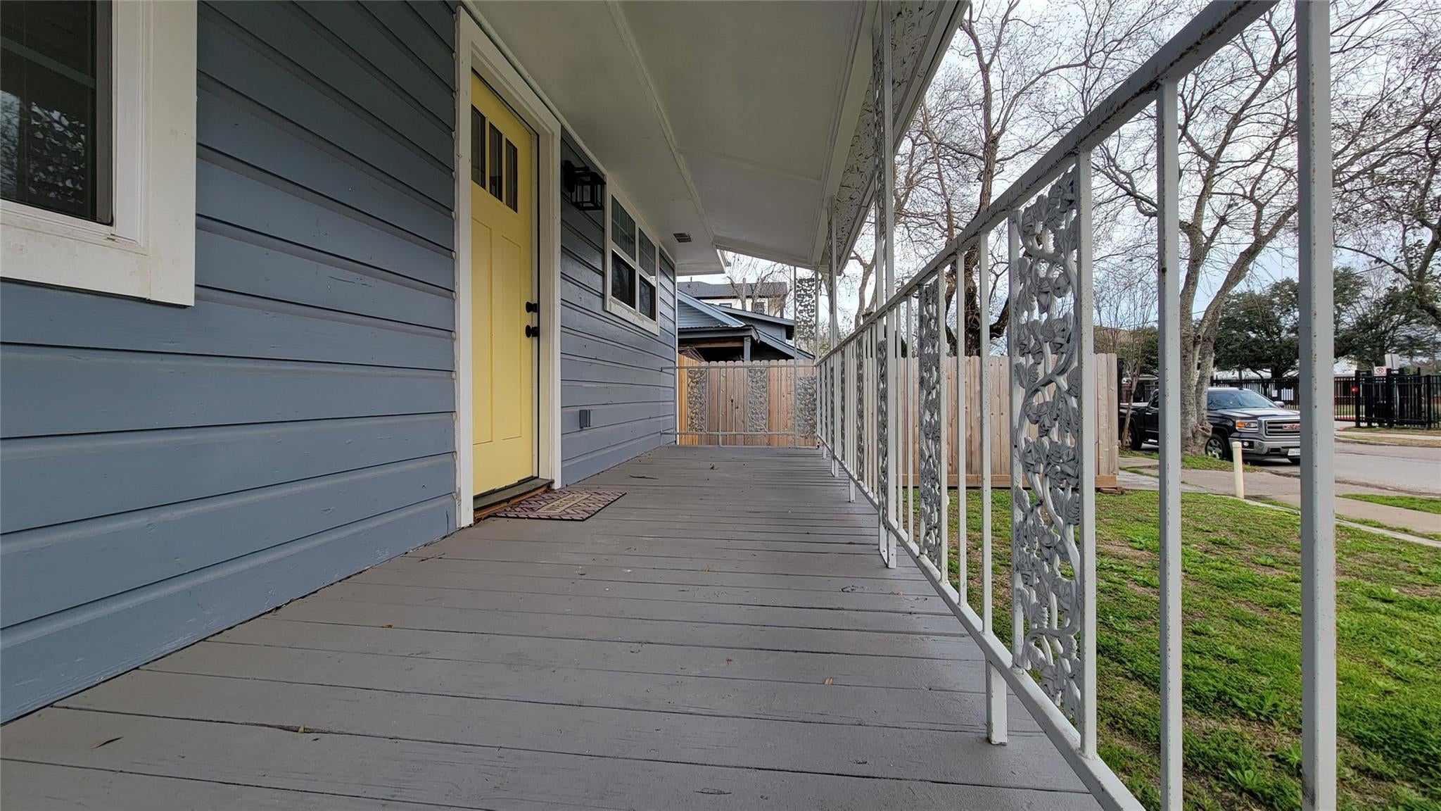 4733 Jefferson St, Houston, TX 77023 photo