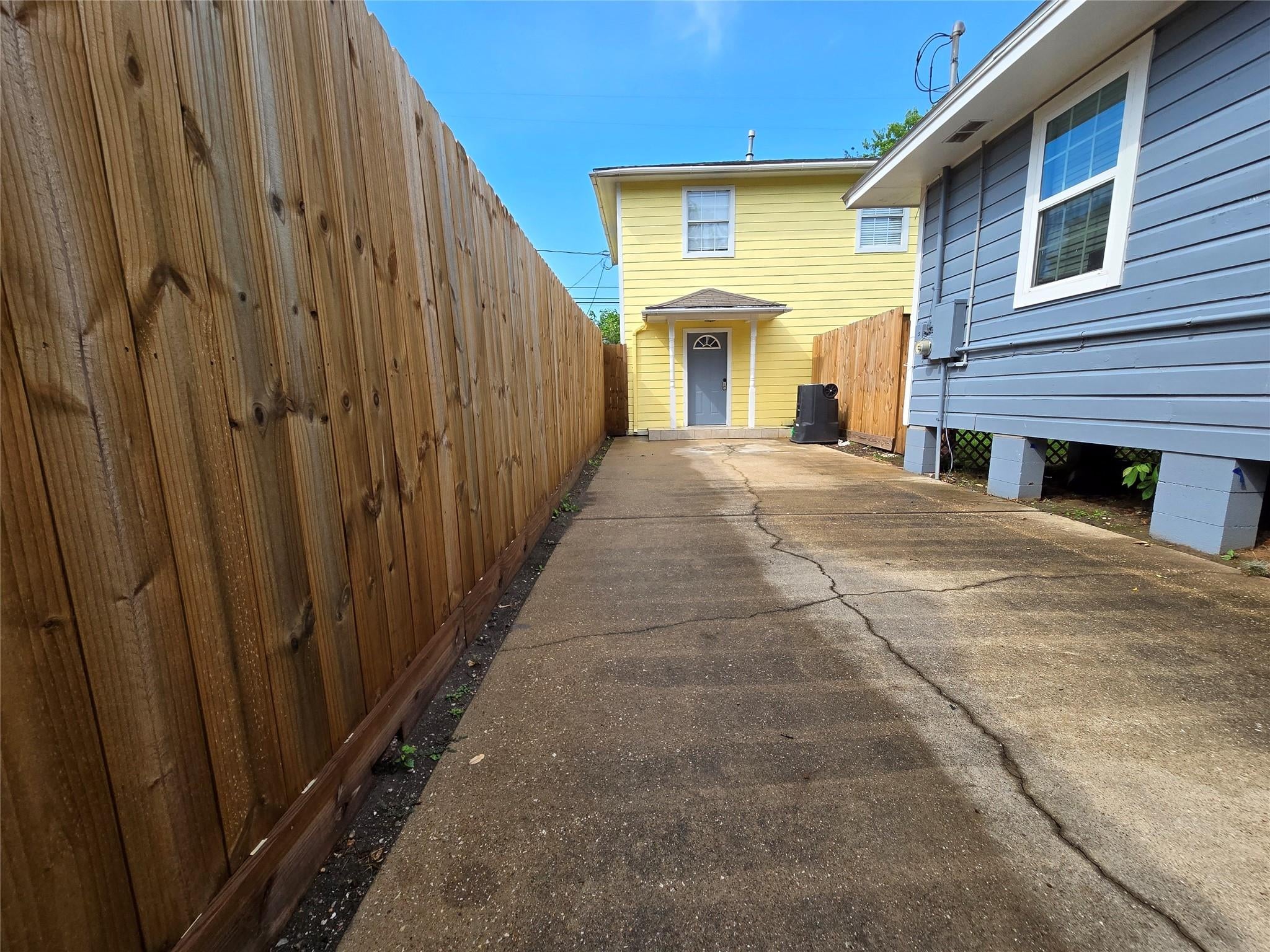 4733 Jefferson St, Houston, TX 77023 photo