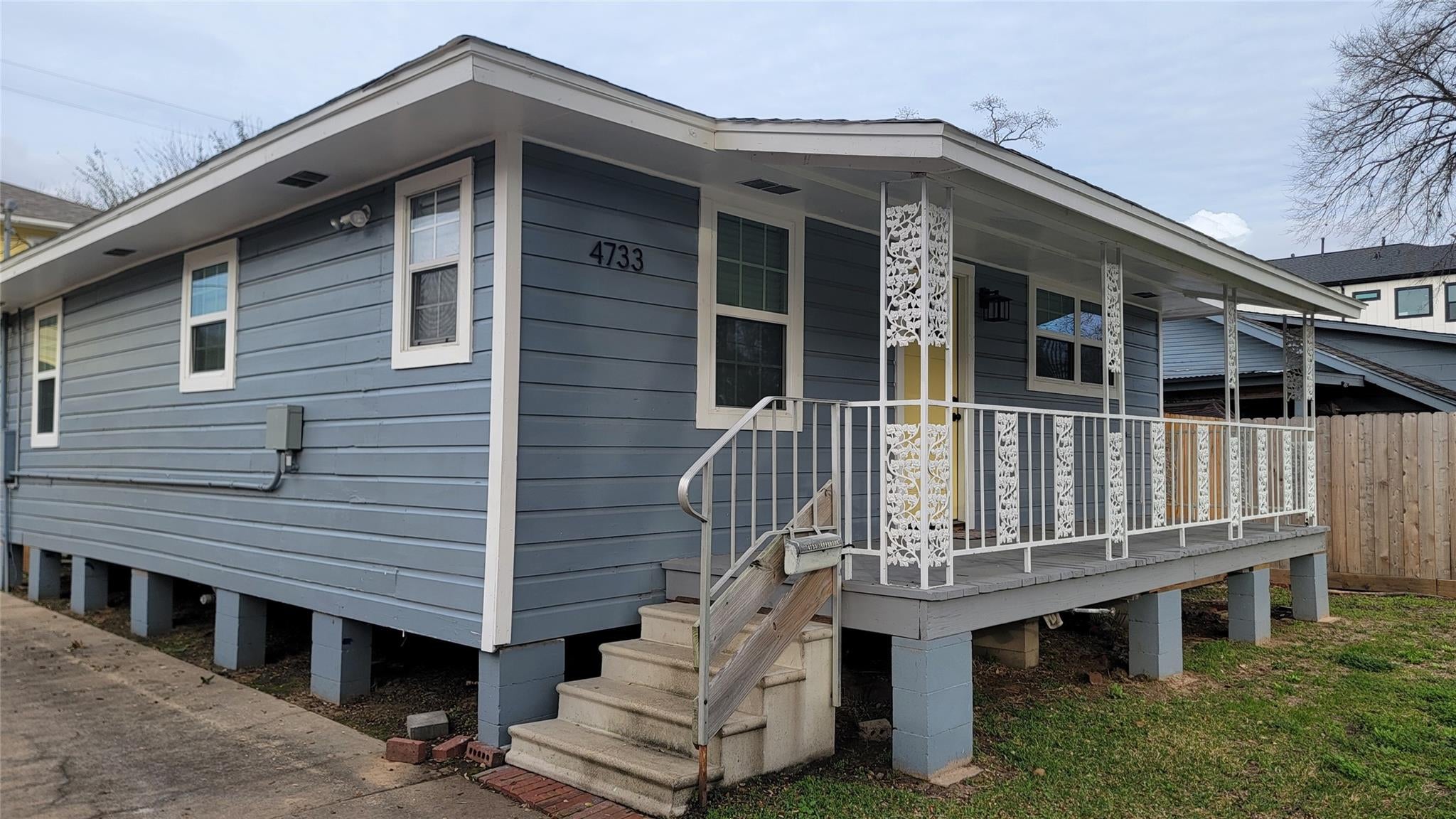 4733 Jefferson St, Houston, TX 77023