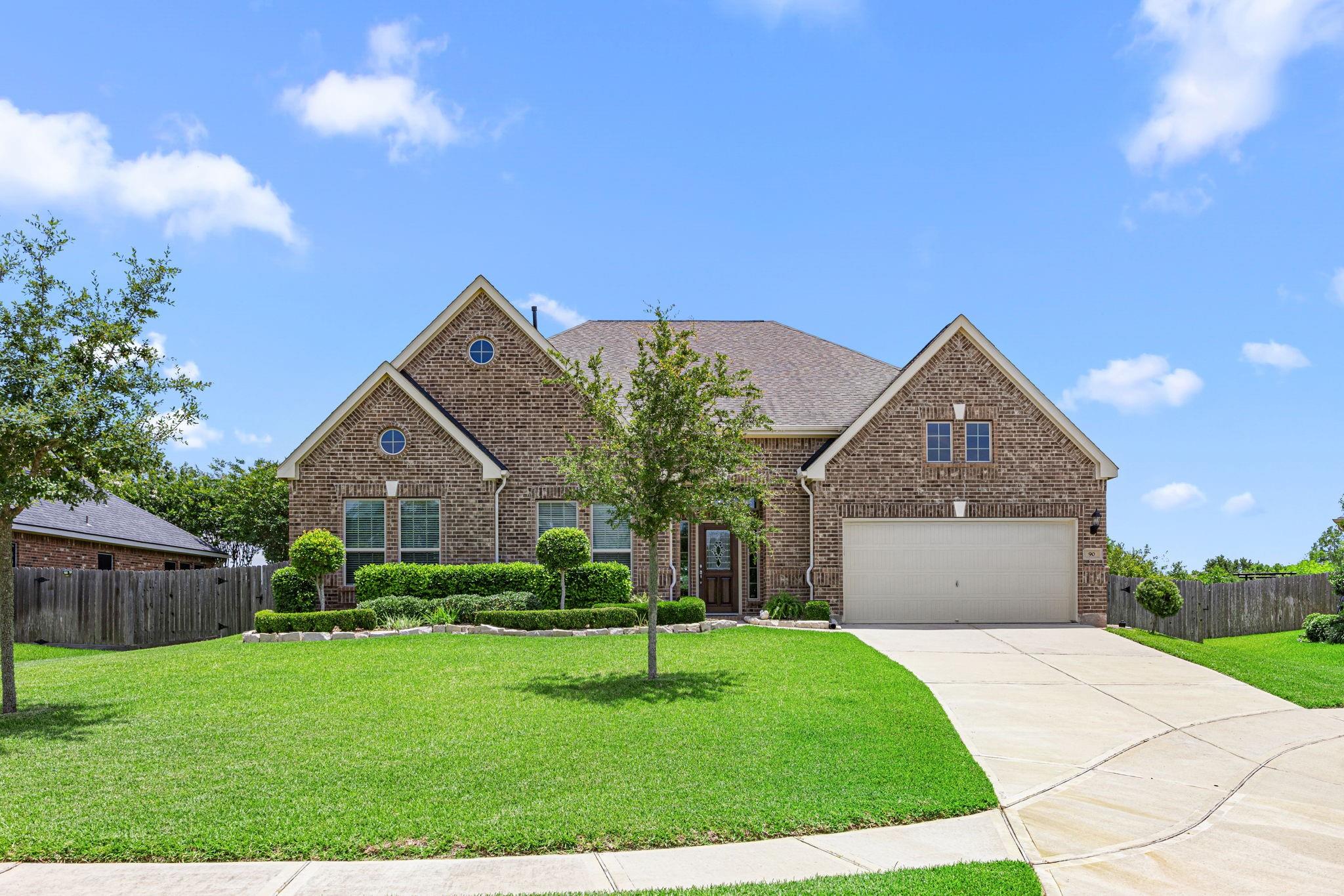 90 Rivercove Ln, Richmond, TX 77406