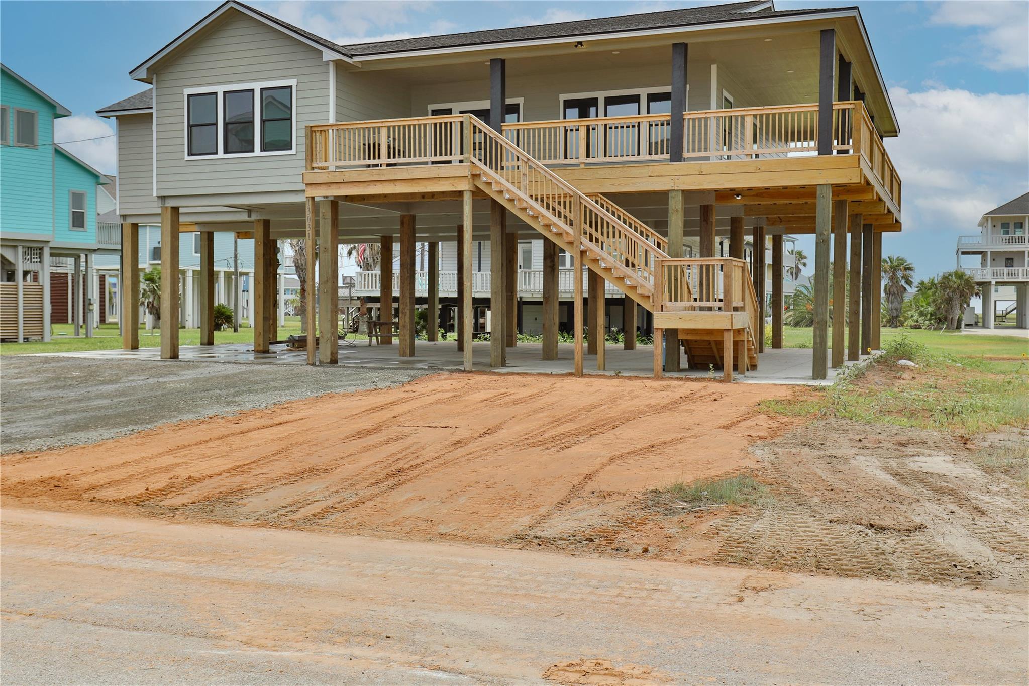 13031 Jolly Roger Dr, Freeport, TX 77541