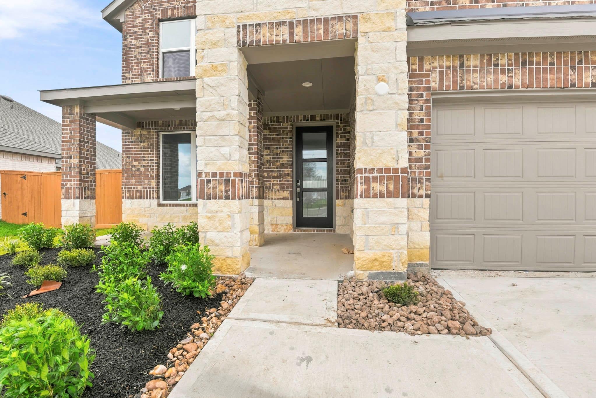 1640 Mesquite Trl, Dayton, TX 77535