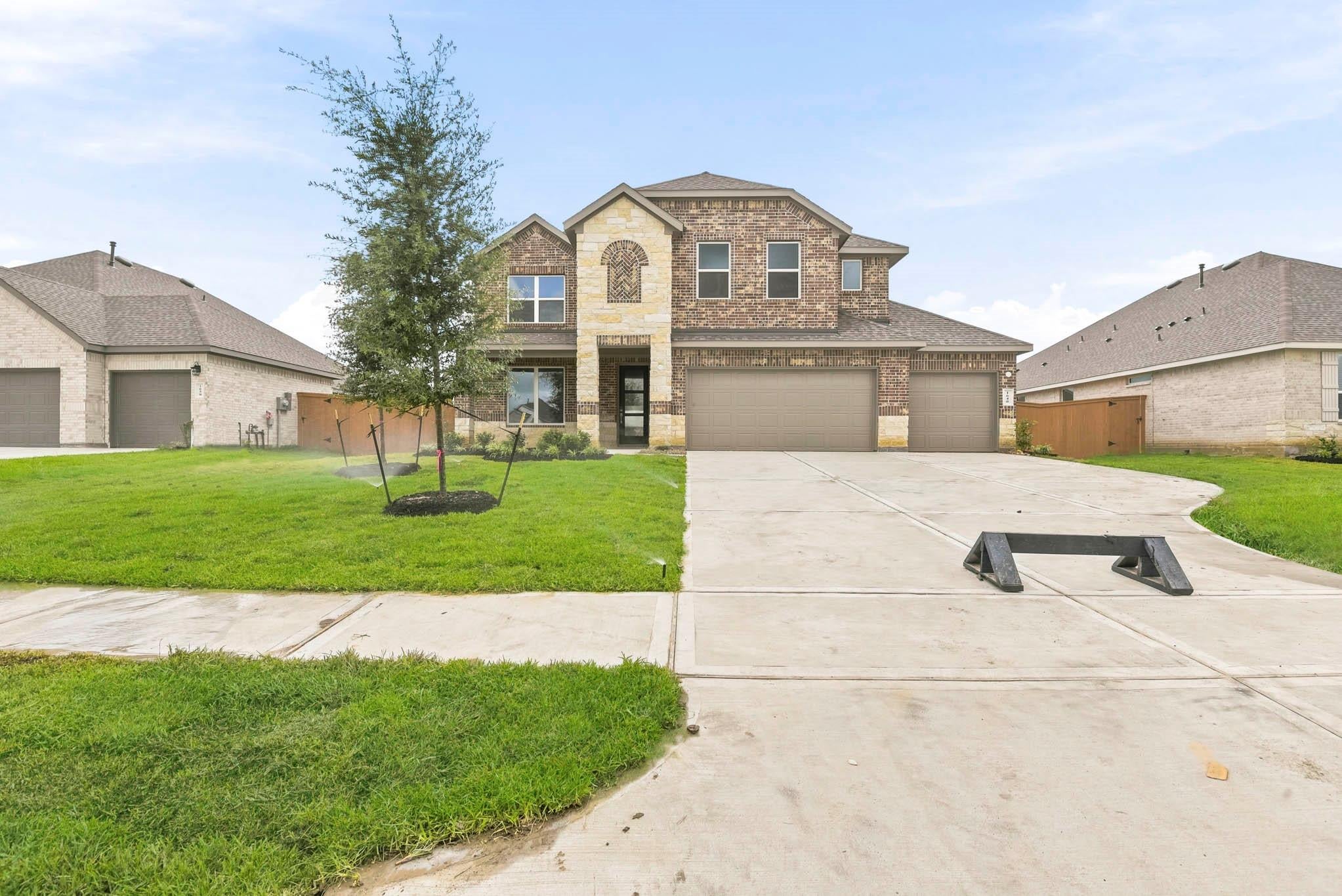 1640 Mesquite Trl, Dayton, TX 77535 photo