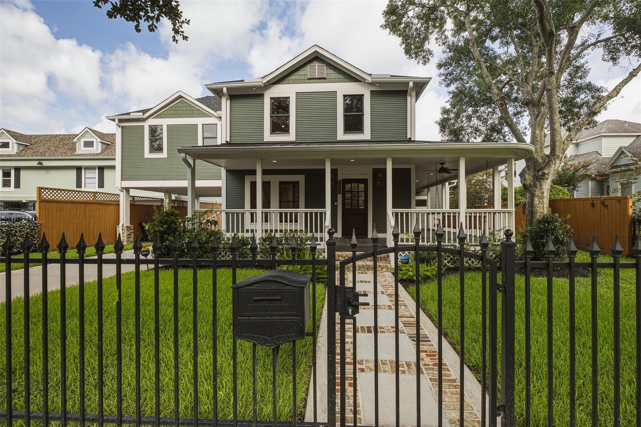 1535 Rutland St, Houston, TX 77008 photo