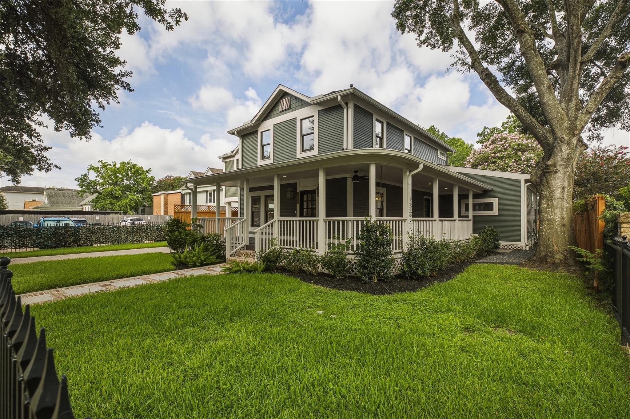 1535 Rutland St, Houston, TX 77008