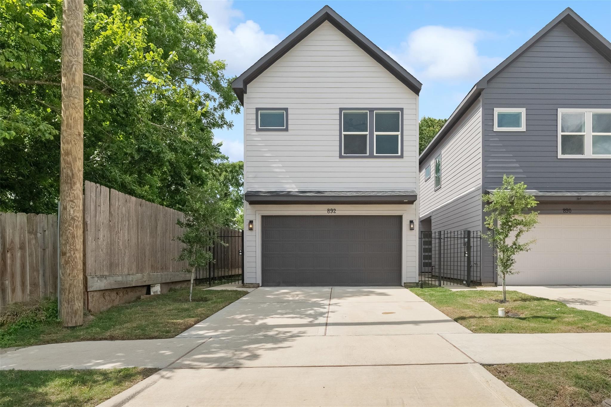 892 Paul Quinn St, Houston, TX 77091