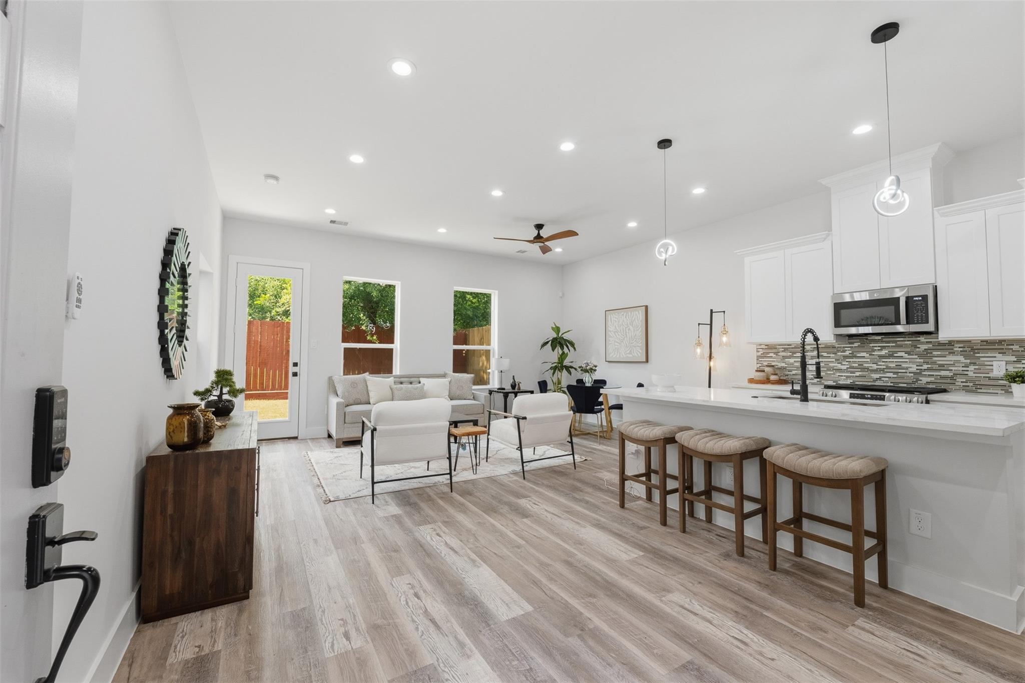 892 Paul Quinn St, Houston, TX 77091 photo