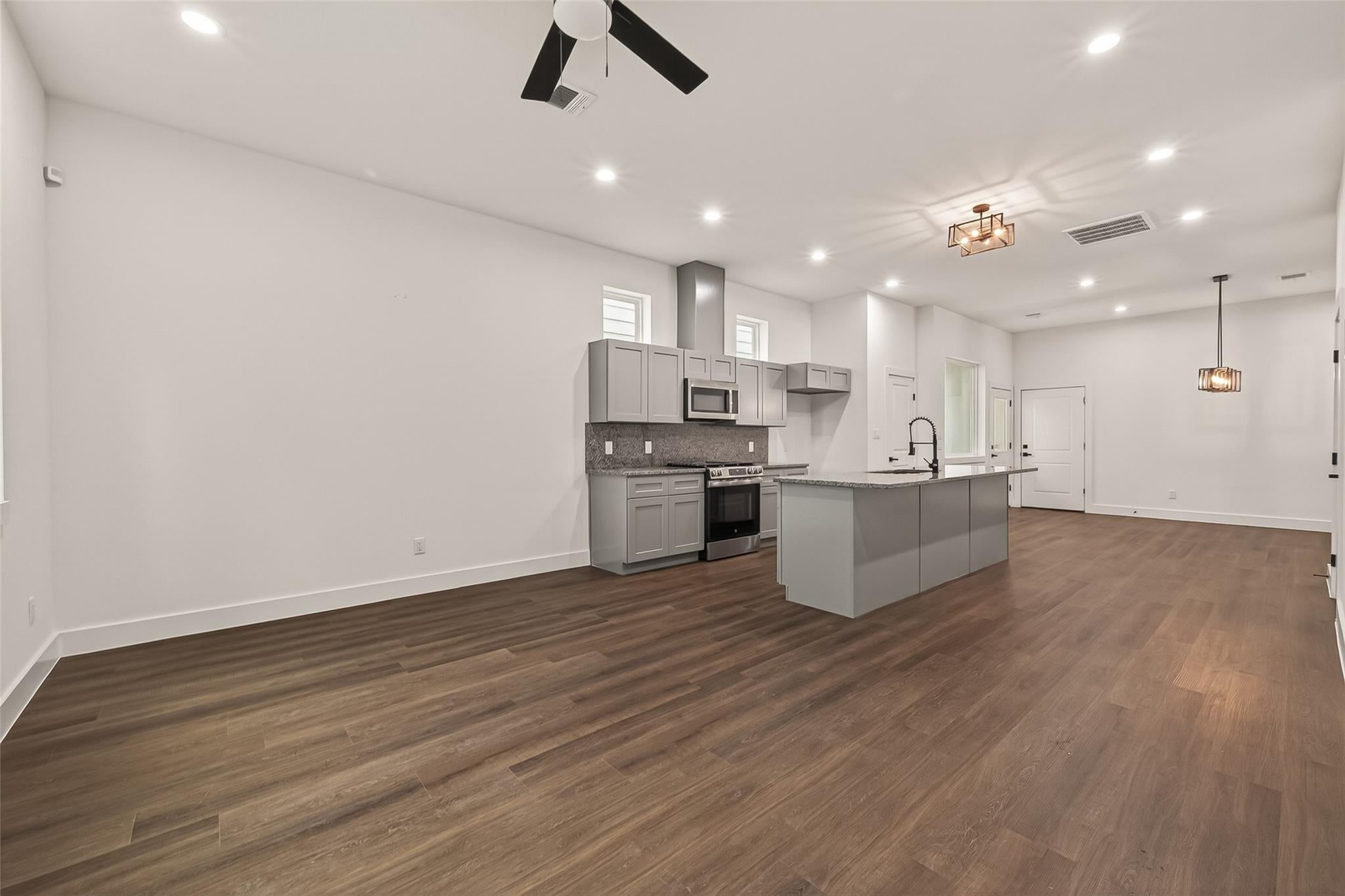 6808 Madrid St, Houston, TX 77021 photo