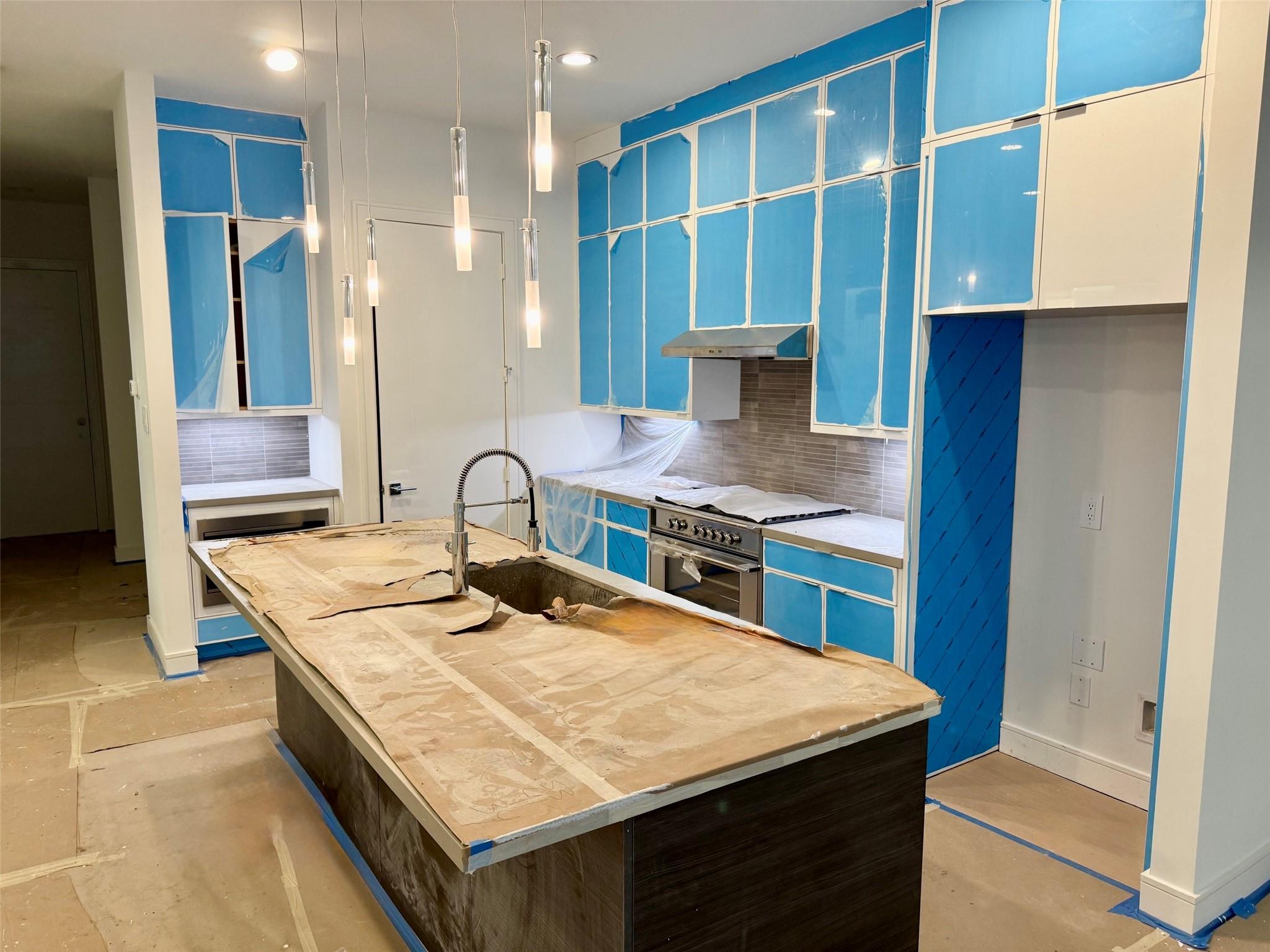2412 Elmen St, Houston, TX 77019 photo