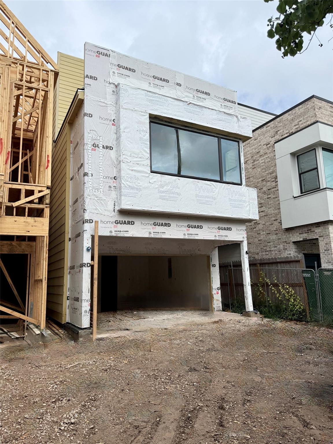 2412 Elmen St, Houston, TX 77019 photo