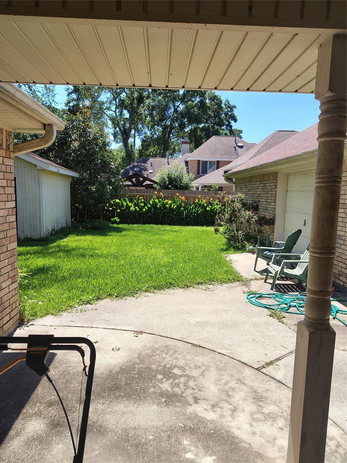 12595 E Sagittarius Dr, Willis, TX 77318 photo
