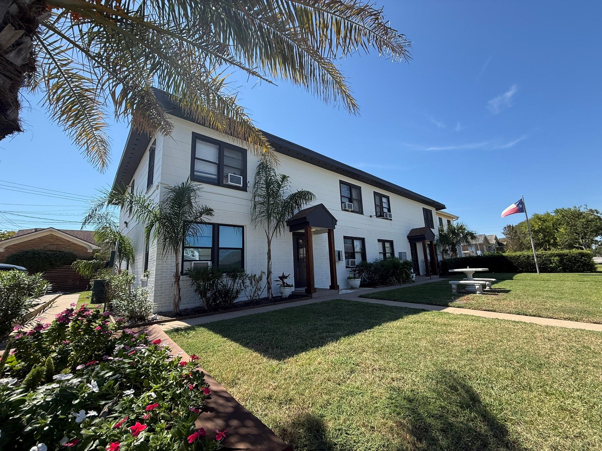 5103 Avenue 0, Galveston, TX 77551 photo