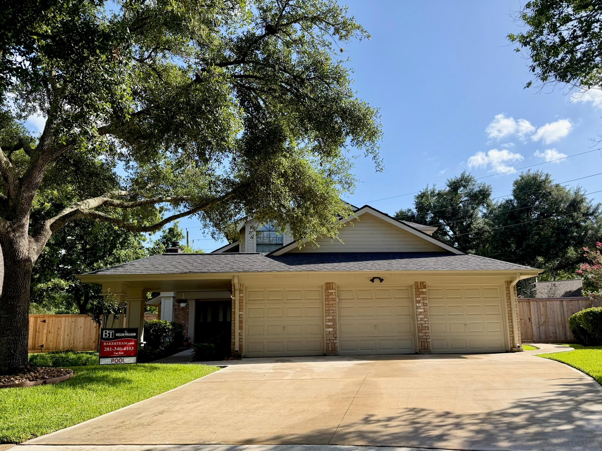 2326 Streamcrest Ln, Sugar Land, TX 77479