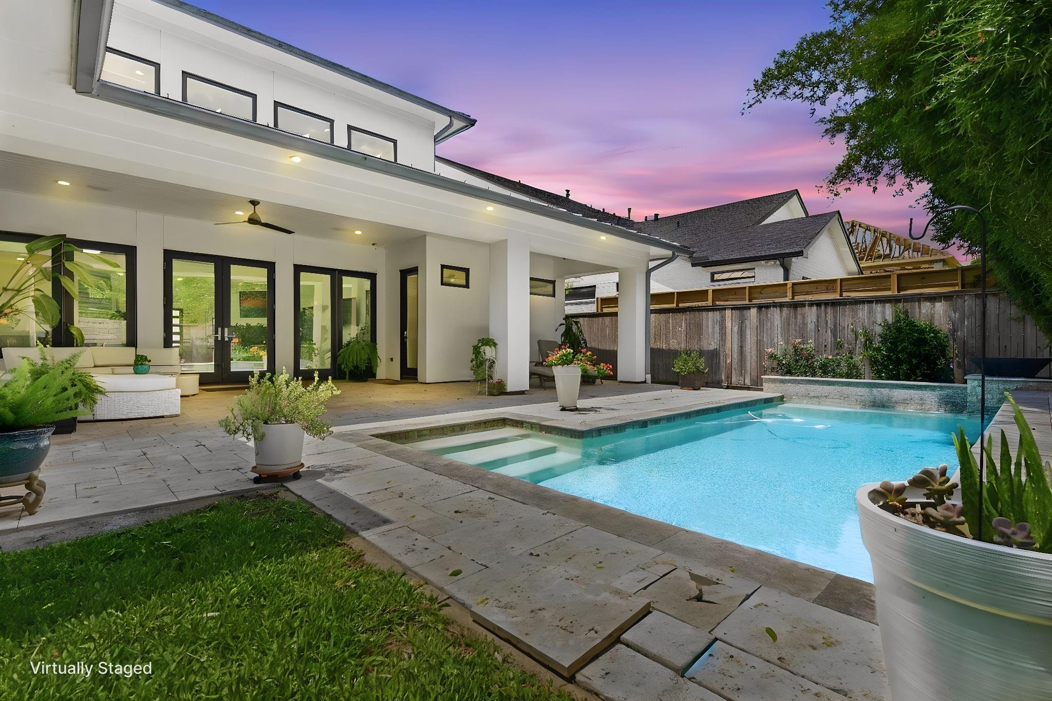 6610 Sivley St, Houston, TX 77055
