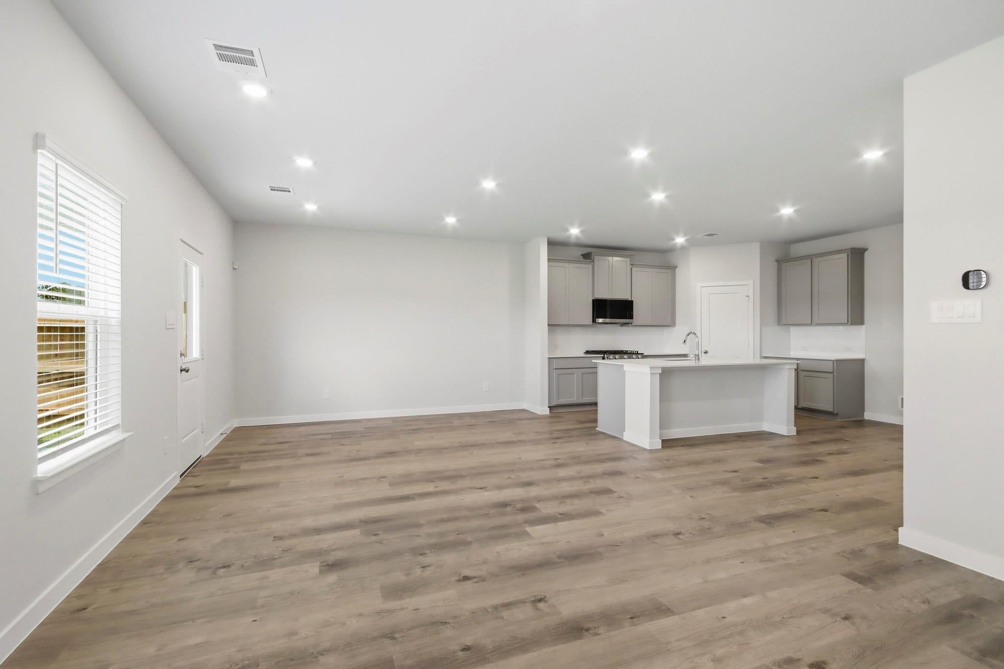 536 Wax Myrtle Way, Hockley, TX 77447 photo