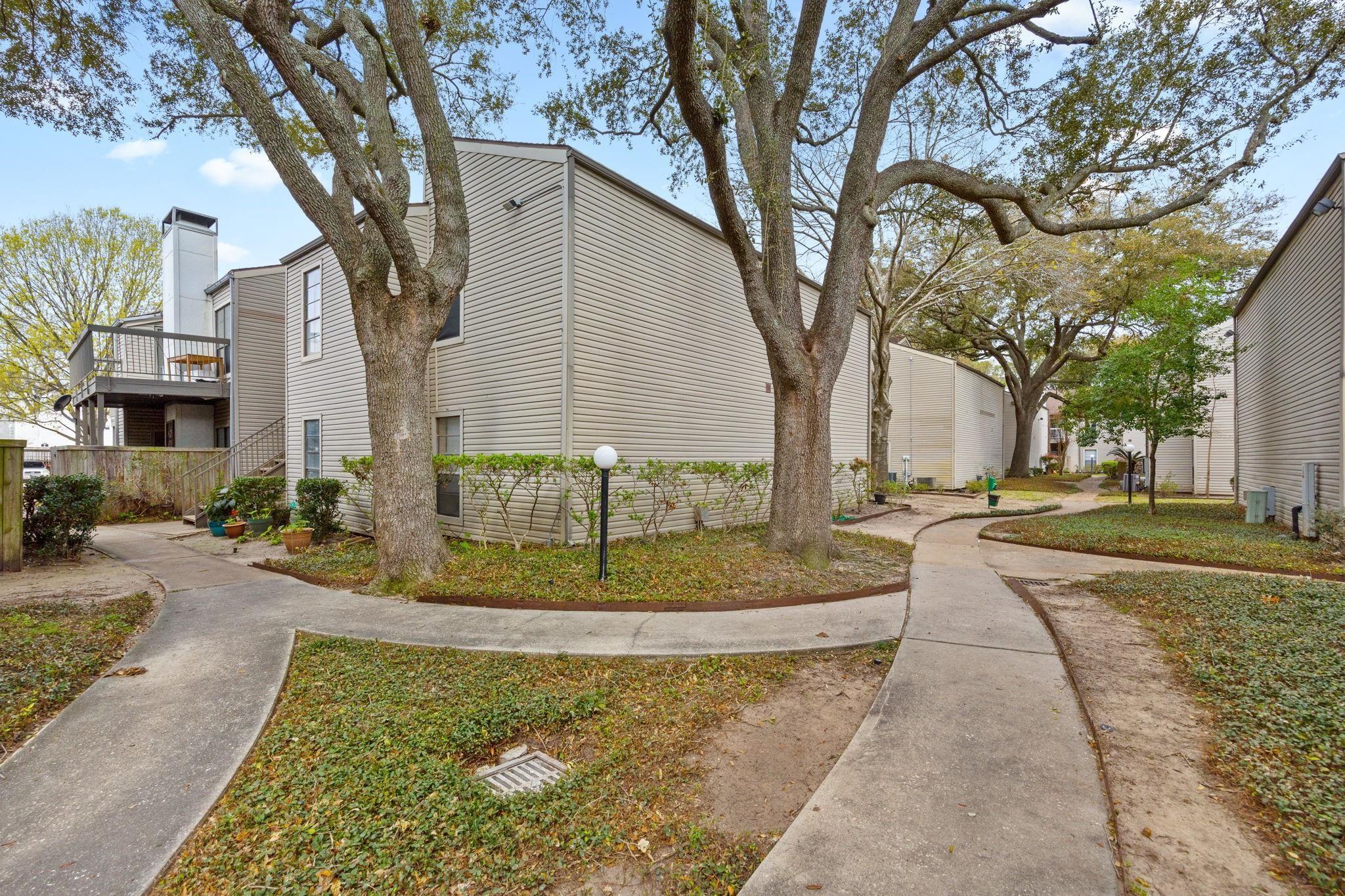 9707 Richmond Ave #53, Houston, TX 77042 photo
