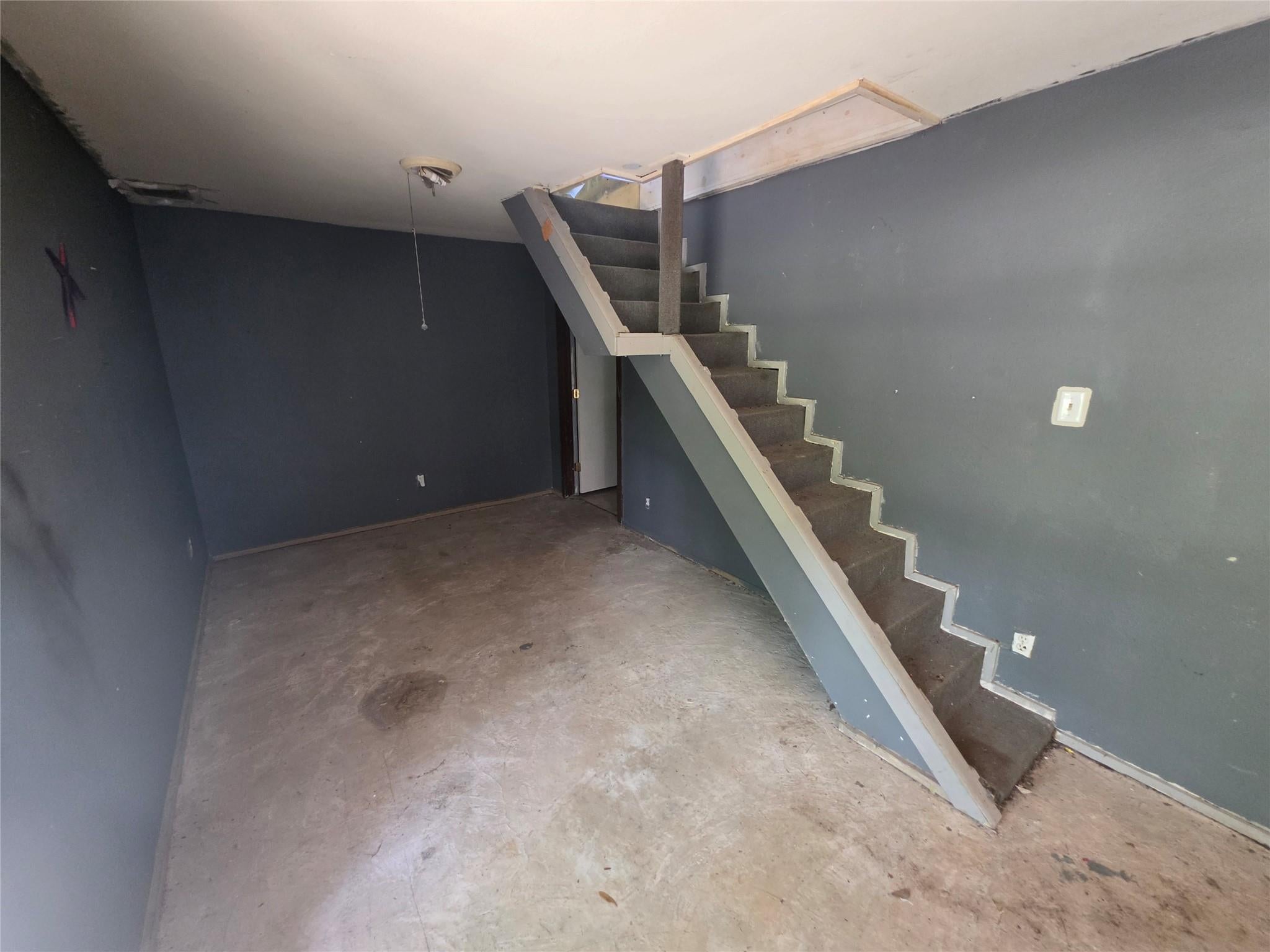 12222 Oak Hollow Ln, Pinehurst, TX 77362 photo