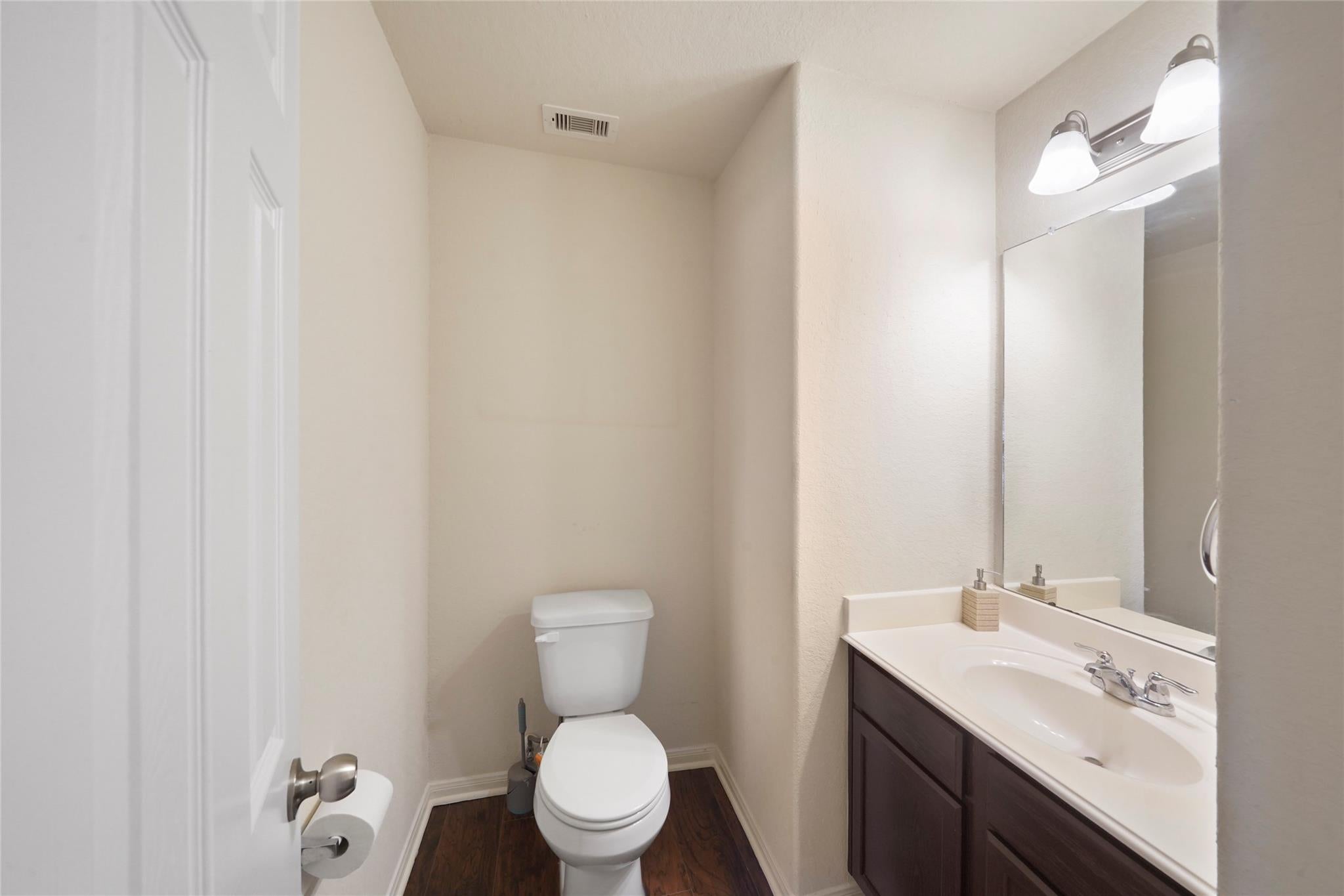 2148 Pacific Loon Ln, Conroe, TX 77385 photo