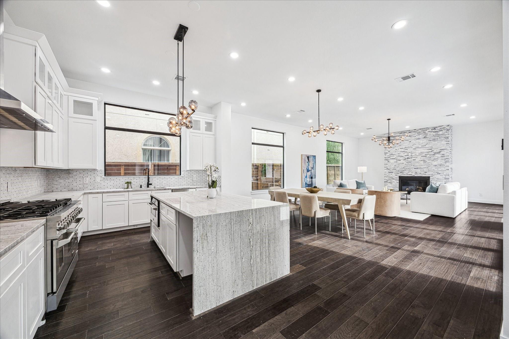 3209 Mcculloch Cir, Houston, TX 77056 photo
