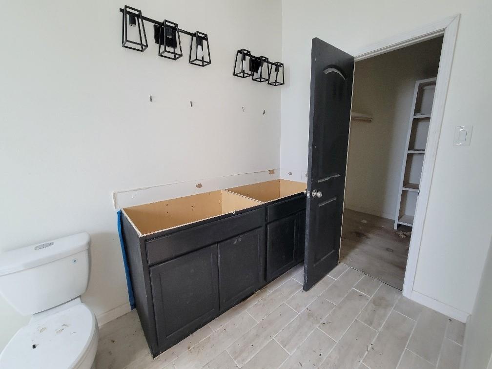2728 Sealy St, Galveston, TX 77550 photo