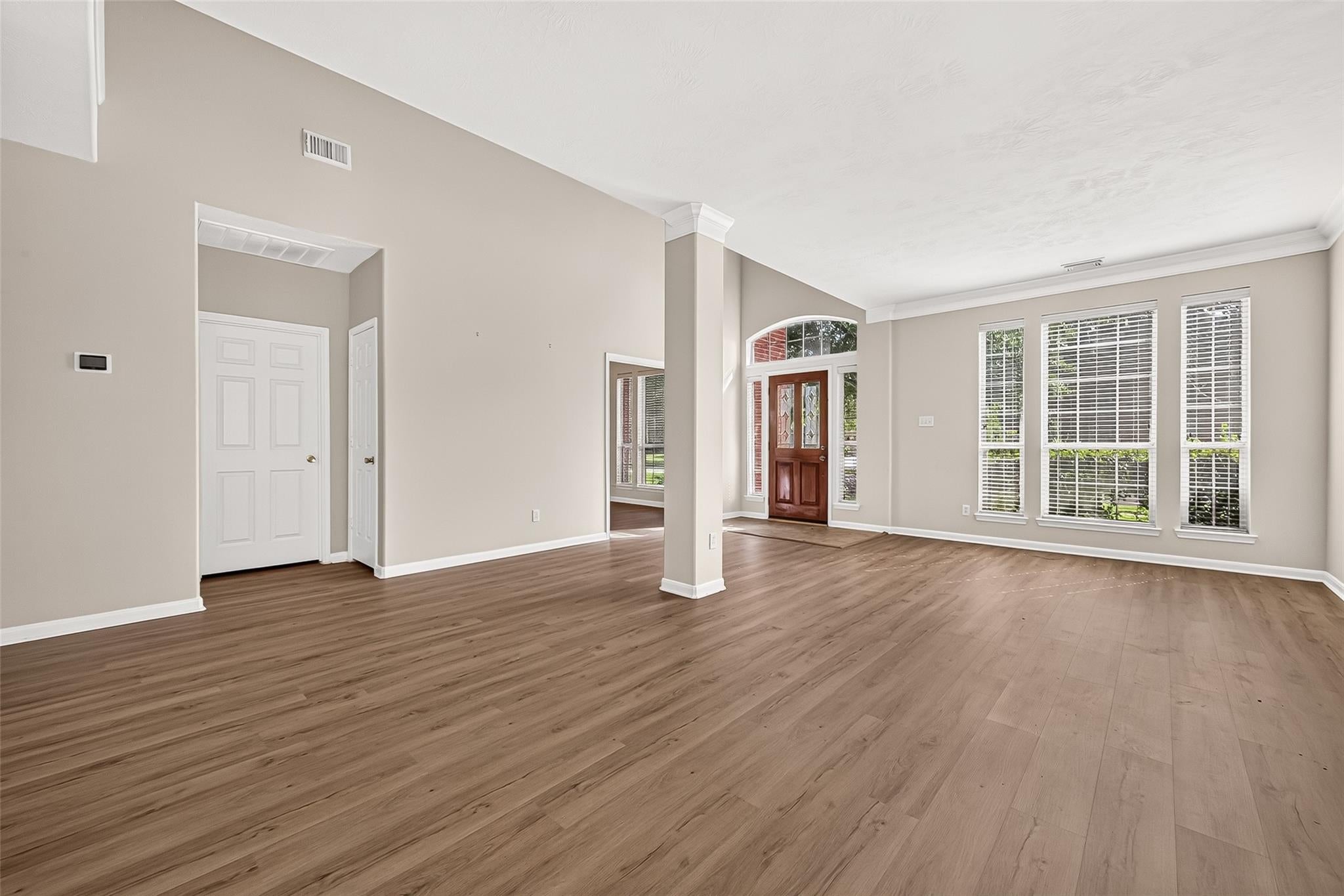 2022 Grand Willow Ln, Richmond, TX 77469 photo