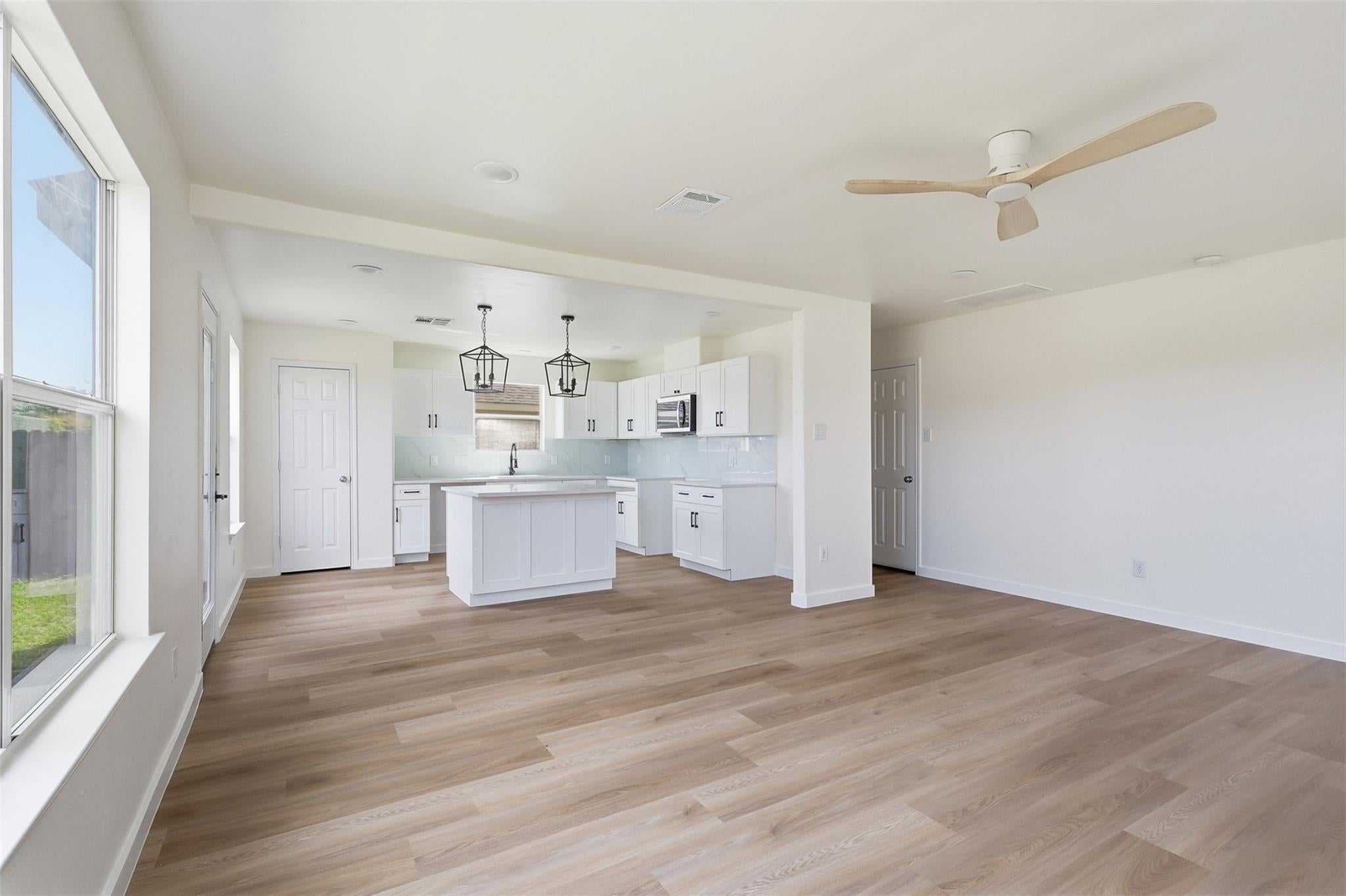 915 Redcrest Spring Ct, Houston, TX 77073 photo