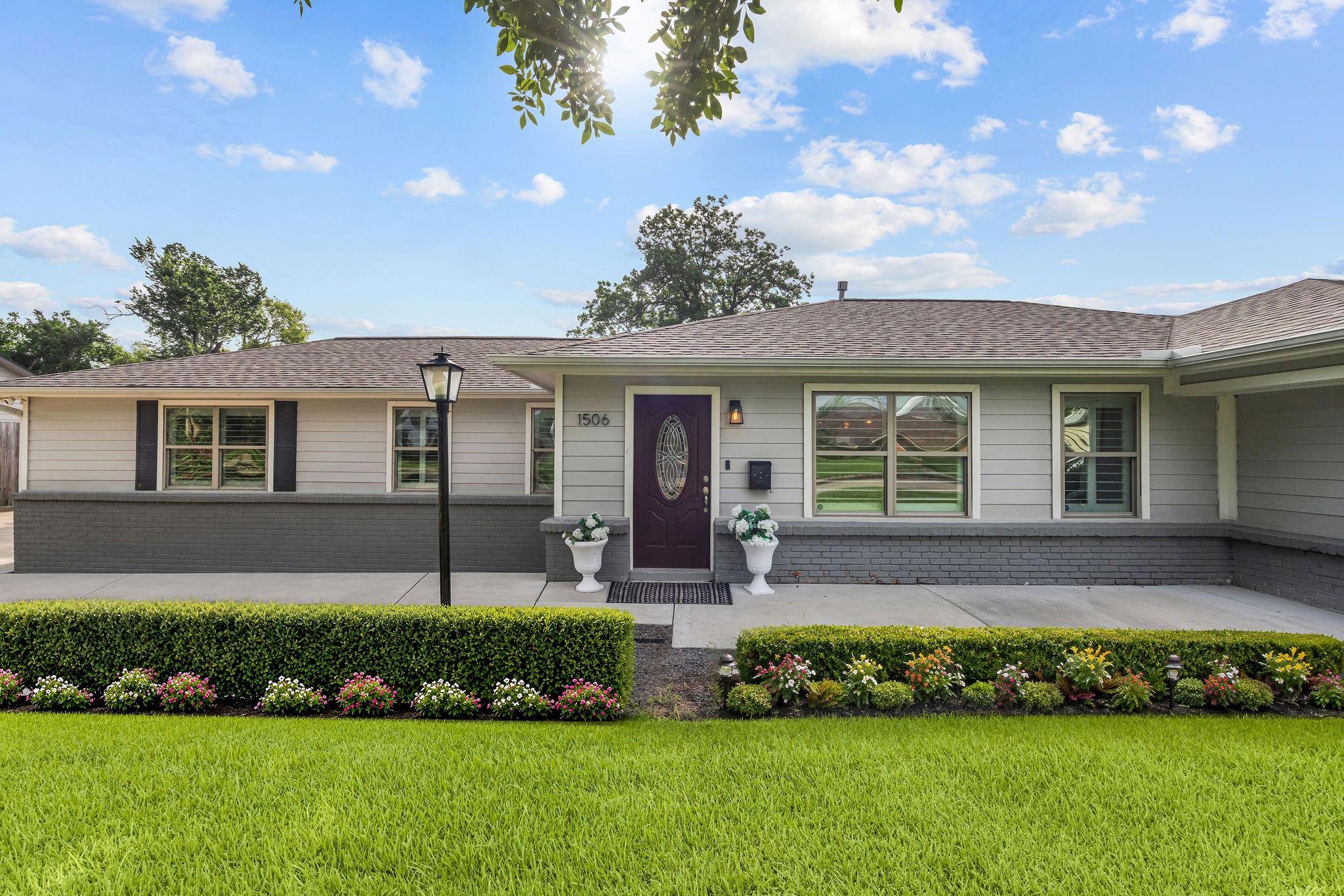 1506 Freedonia Dr, Houston, TX 77055