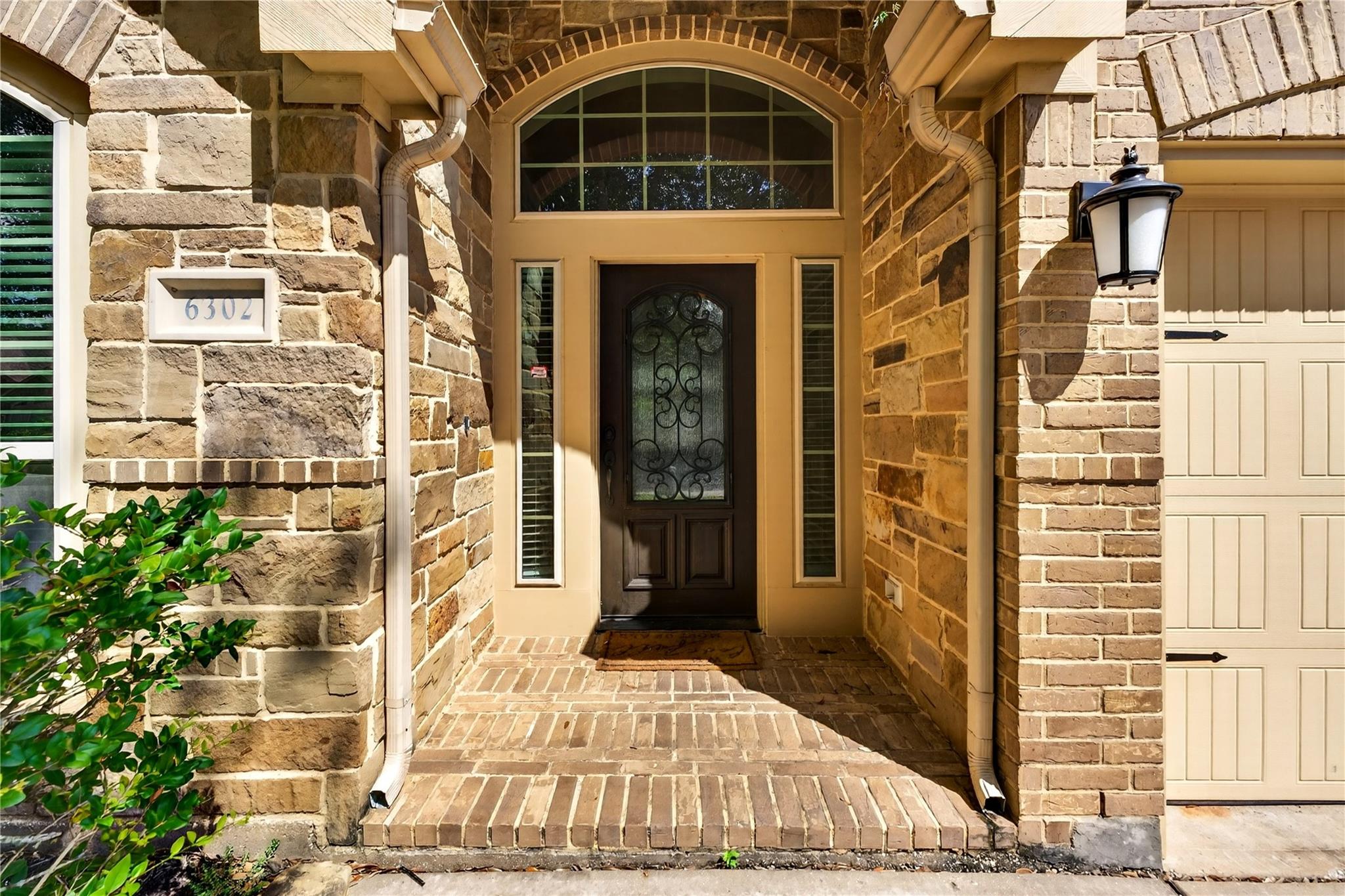 6302 Falling Briar Ln, Sugar Land, TX 77479 photo