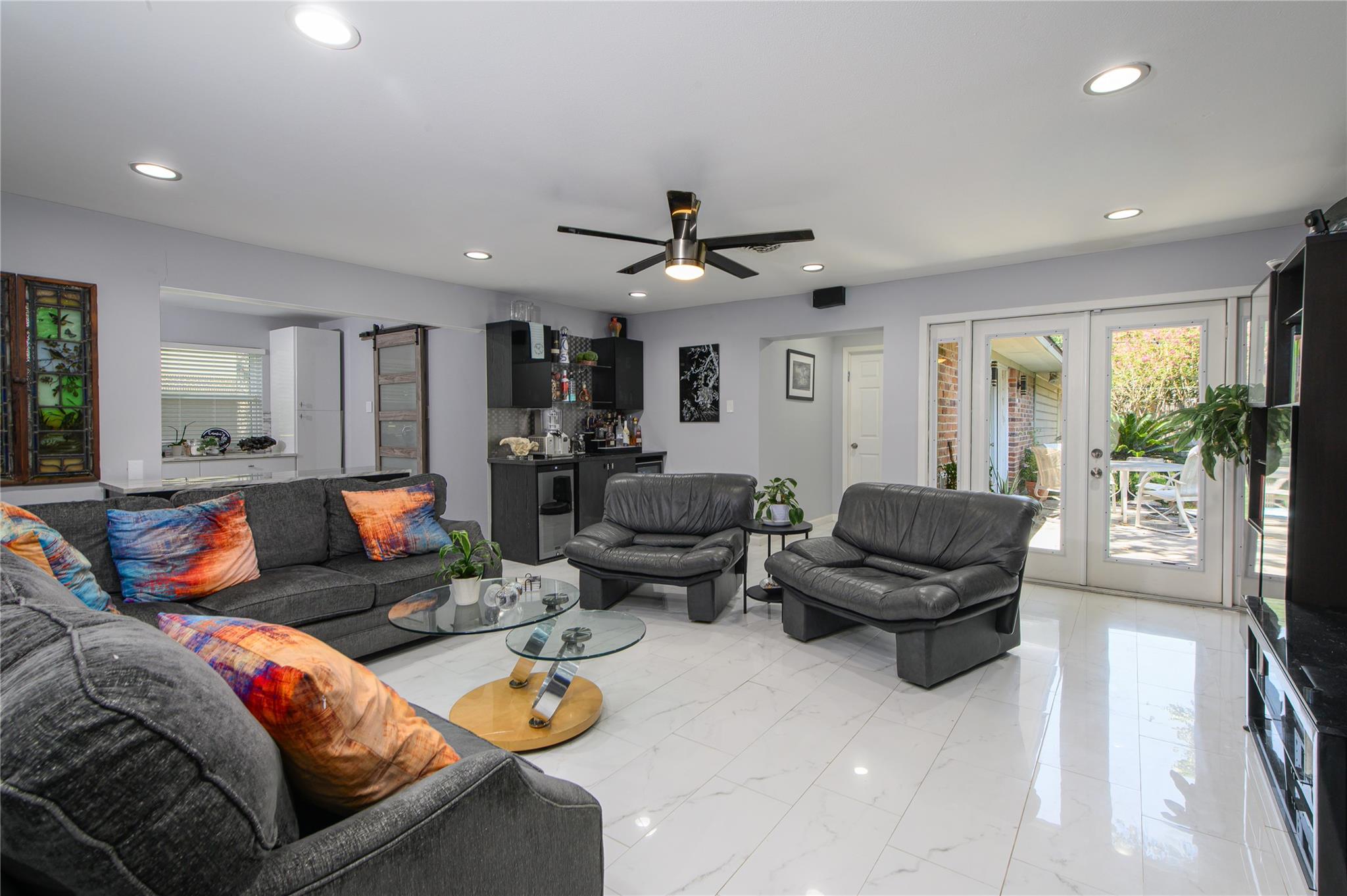 5634 Edith St, Houston, TX 77081 photo