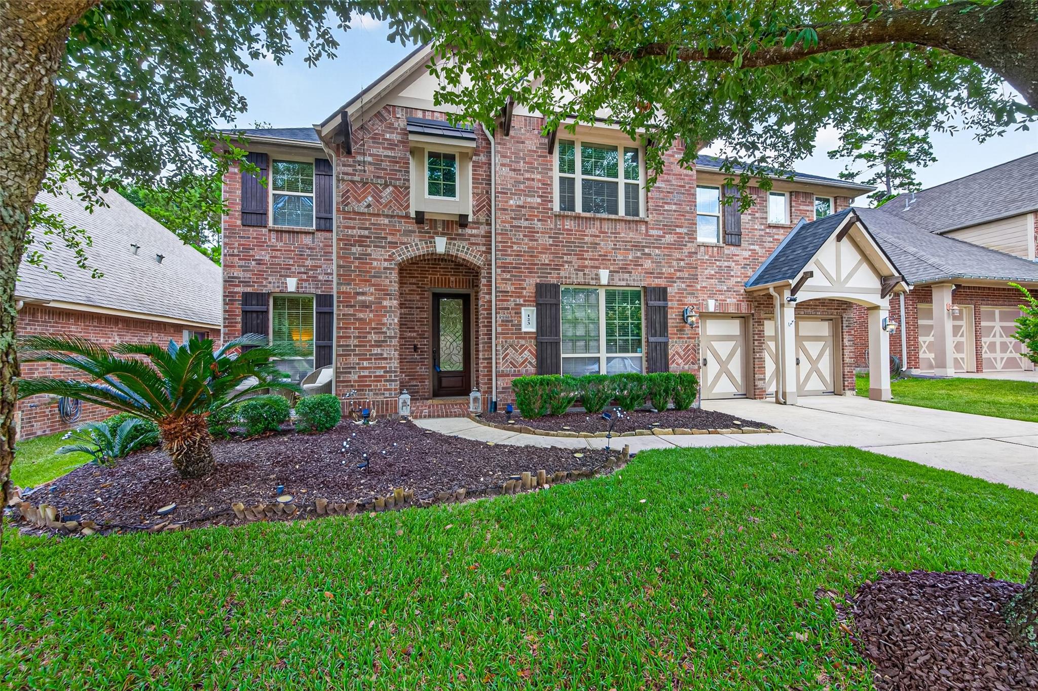 123 Forest Valley Bnd, Conroe, TX 77384 photo