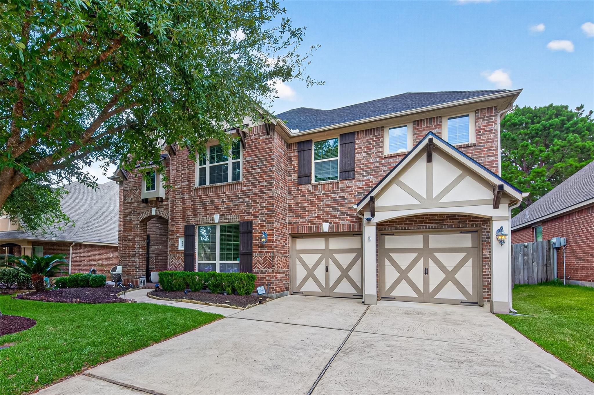 123 Forest Valley Bnd, Conroe, TX 77384