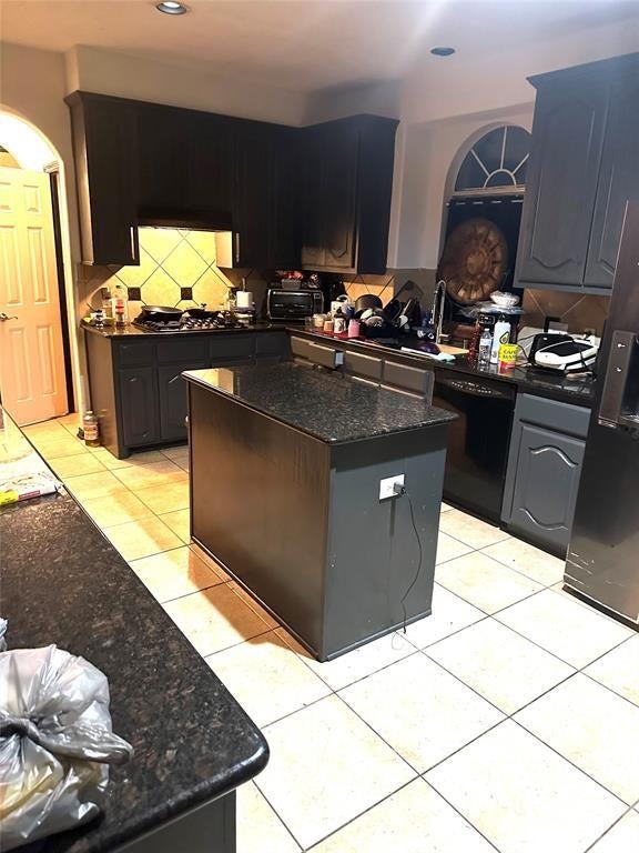 9918 Brilliant Lake Dr, Humble, TX 77396 photo