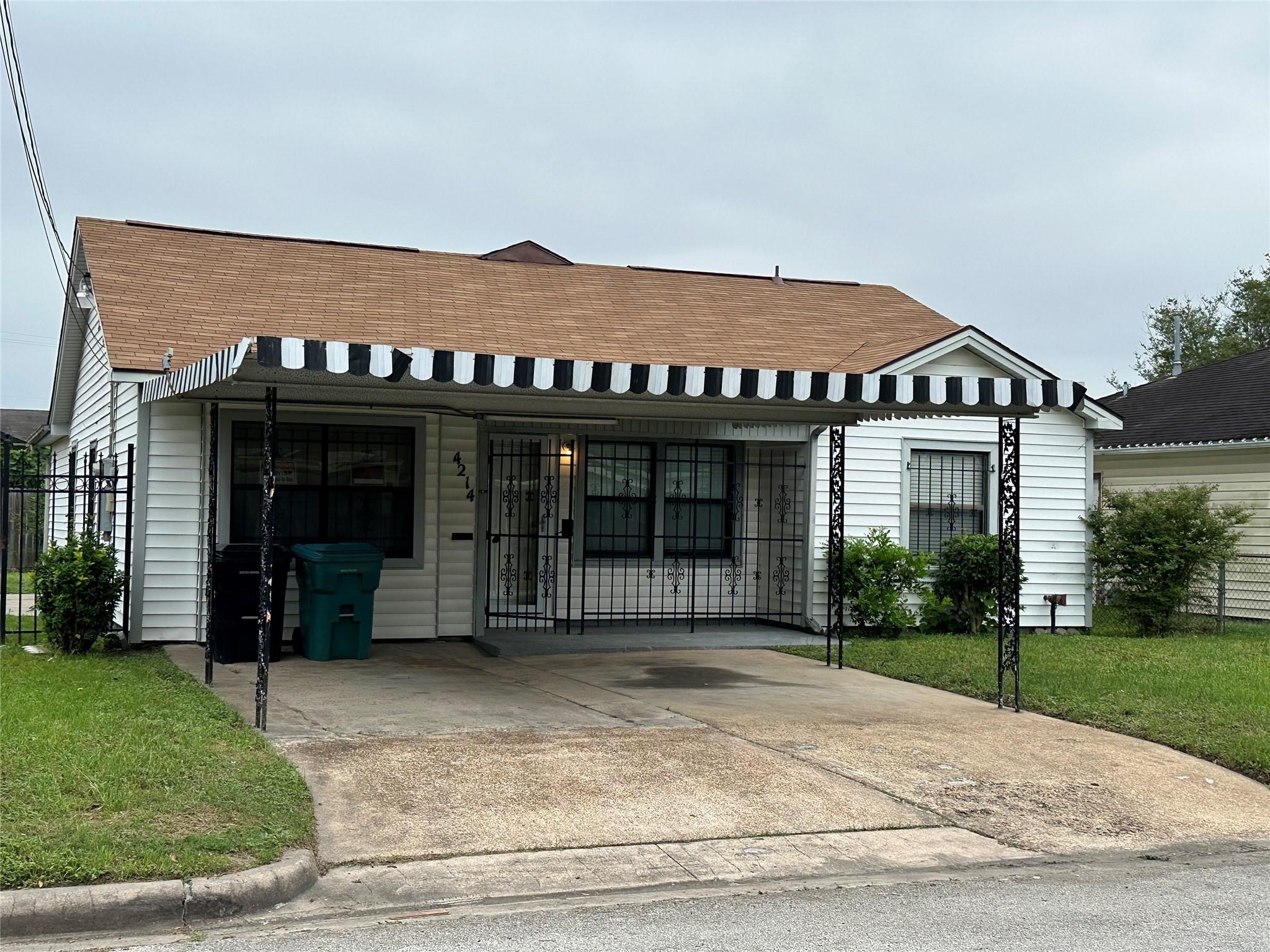 4214 Gano St, Houston, TX 77009