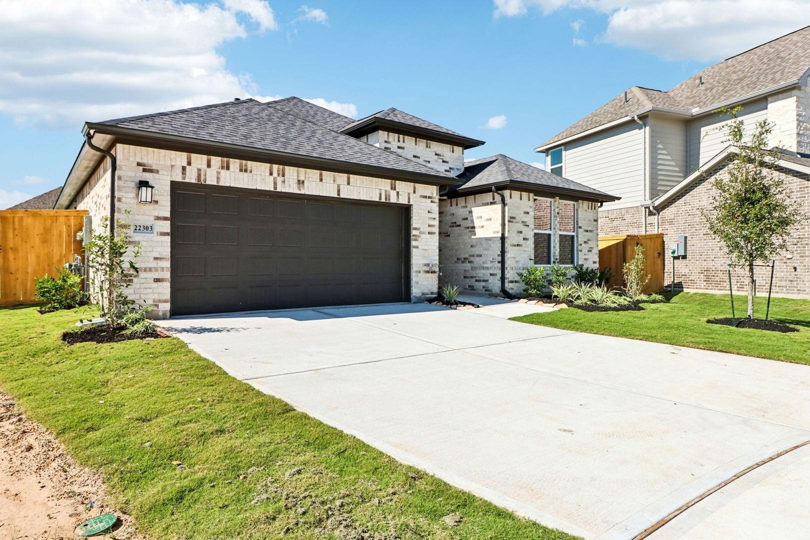 22303 Prickly Pear Dr, Tomball, TX 77375 photo