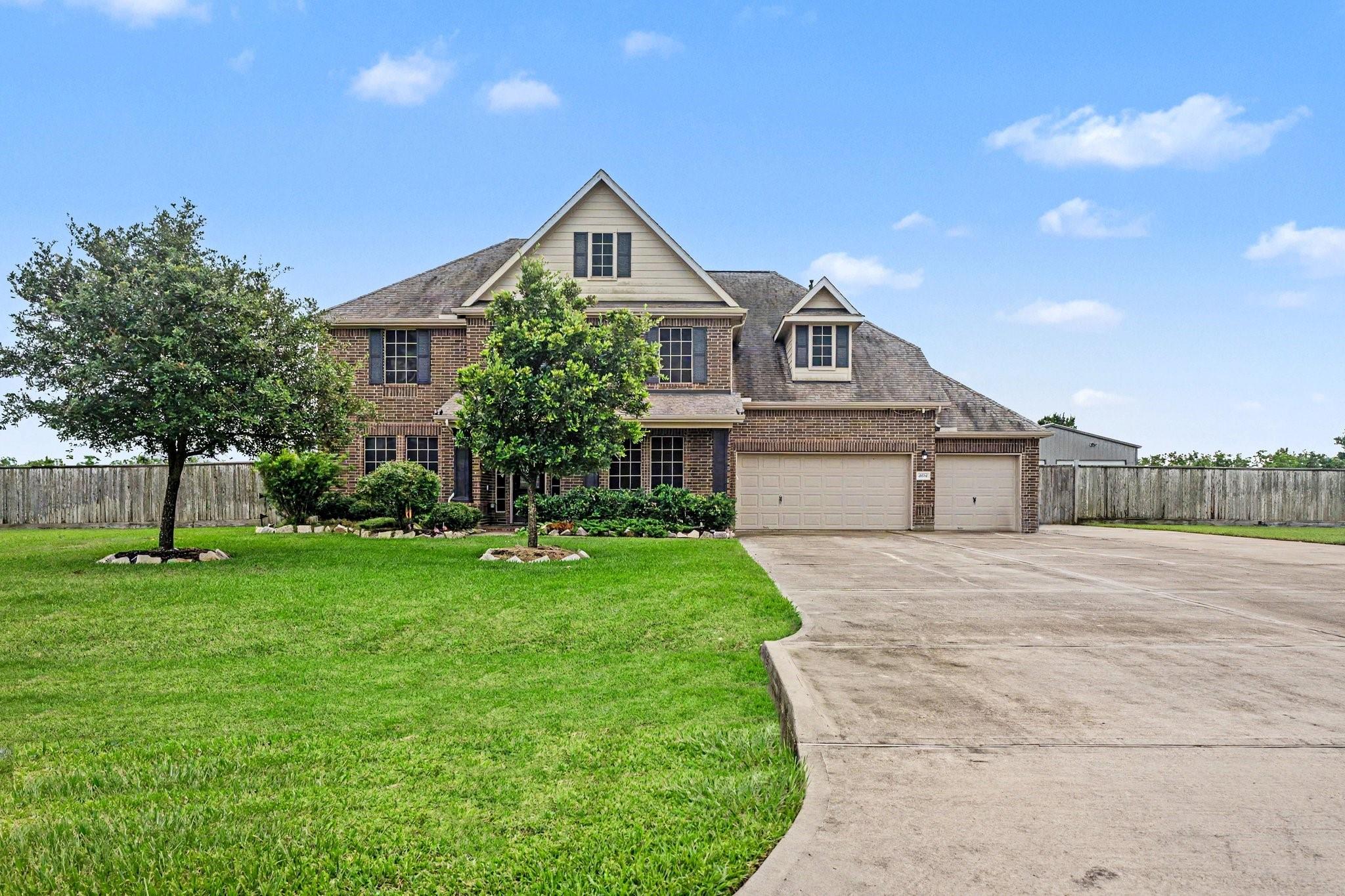 4634 Red Fox Cir, Baytown, TX 77523 photo