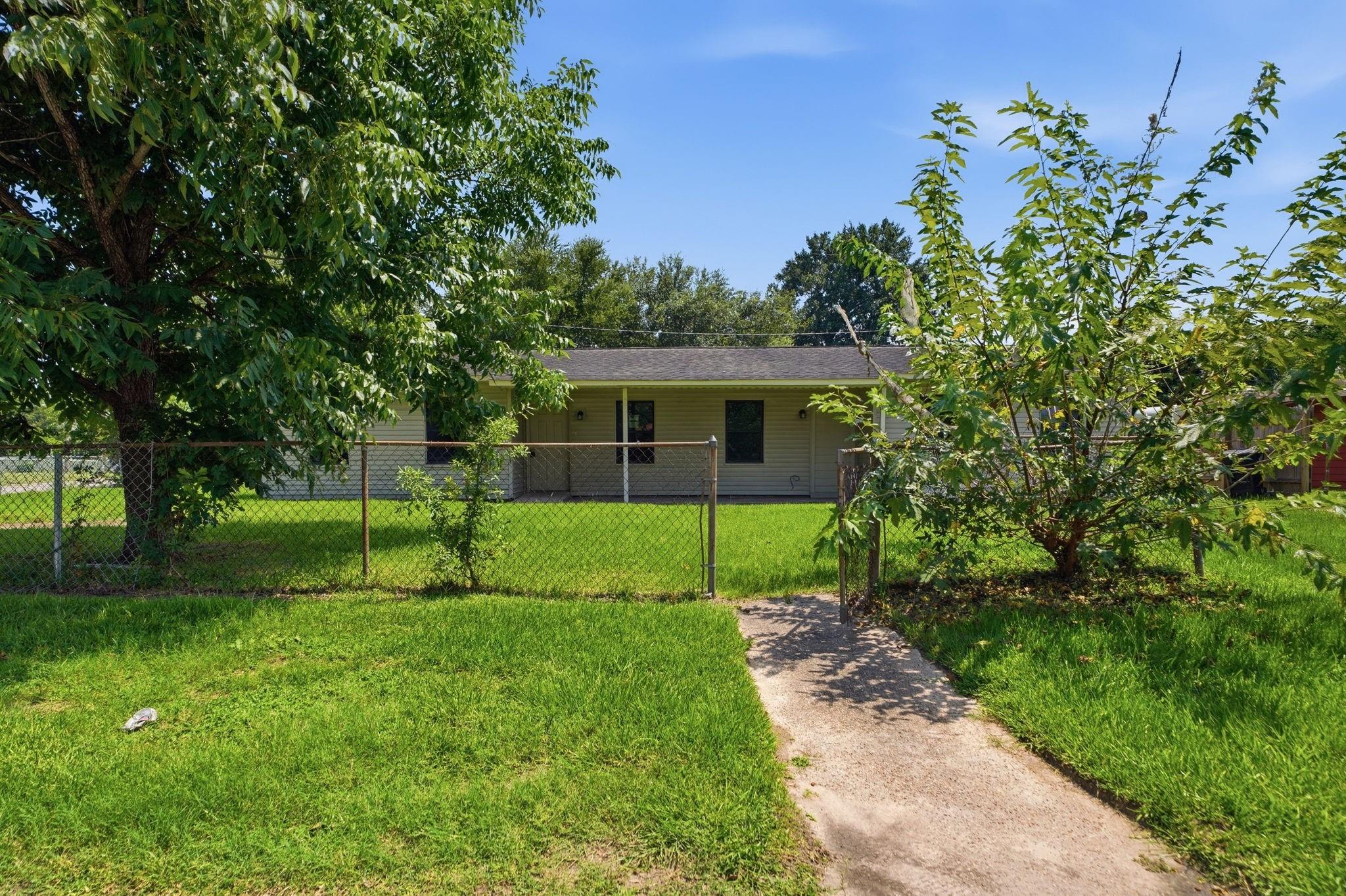 12774 Alice Ln, Houston, TX 77015