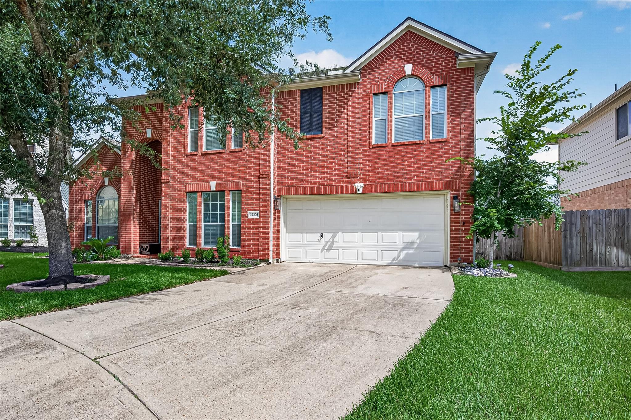 12103 Auburn Shores Ct, Pearland, TX 77584