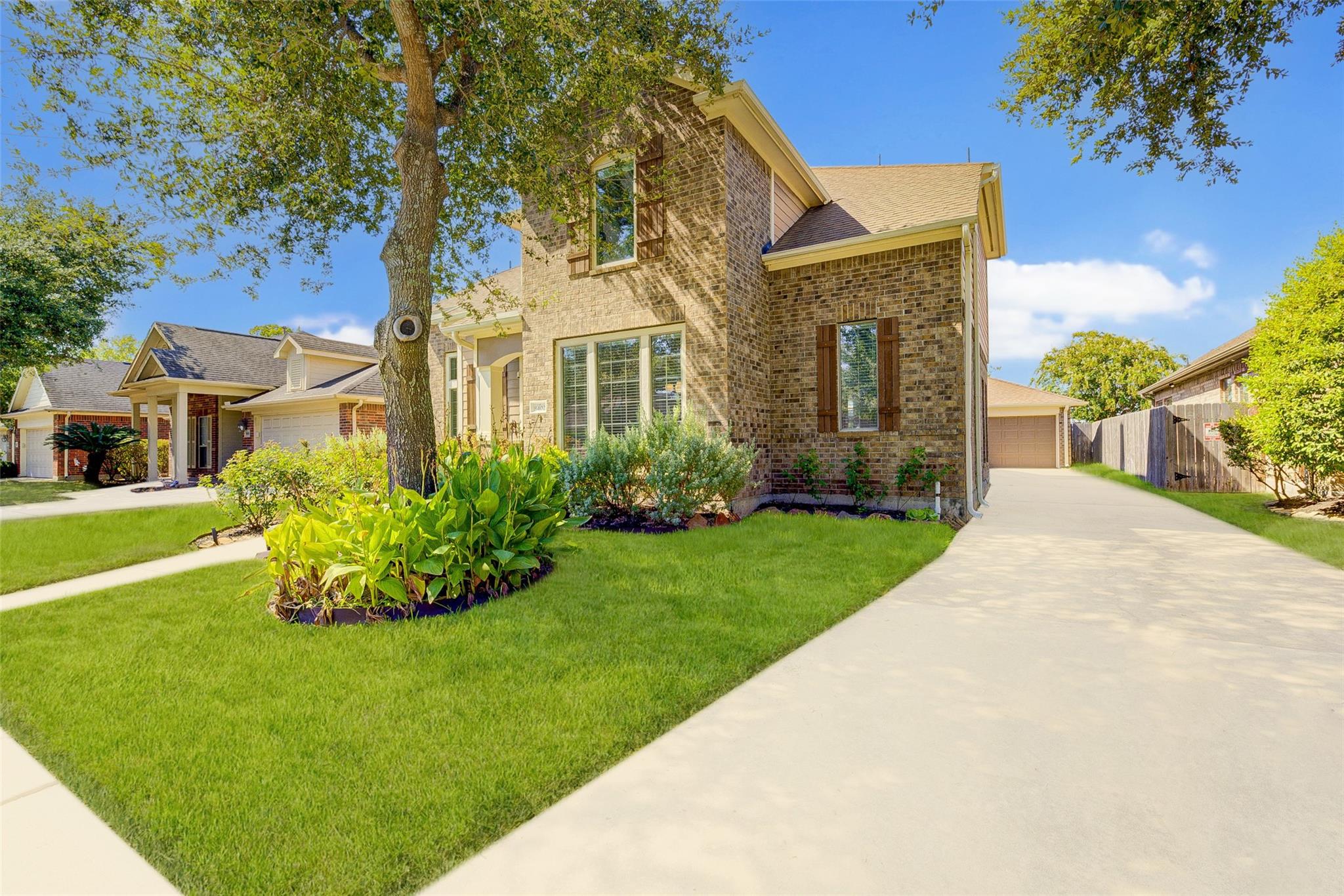 8402 Terrace Brook Dr, Houston, TX 77040 photo
