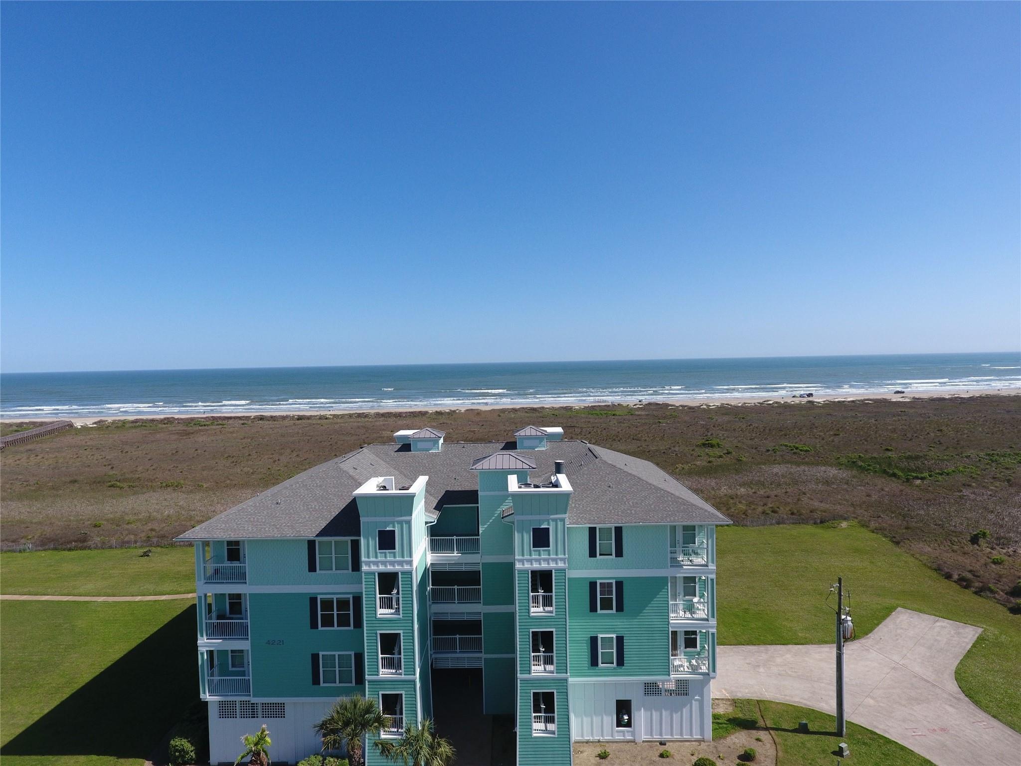4221 Grassy Pointe Dr, Galveston, TX 77554