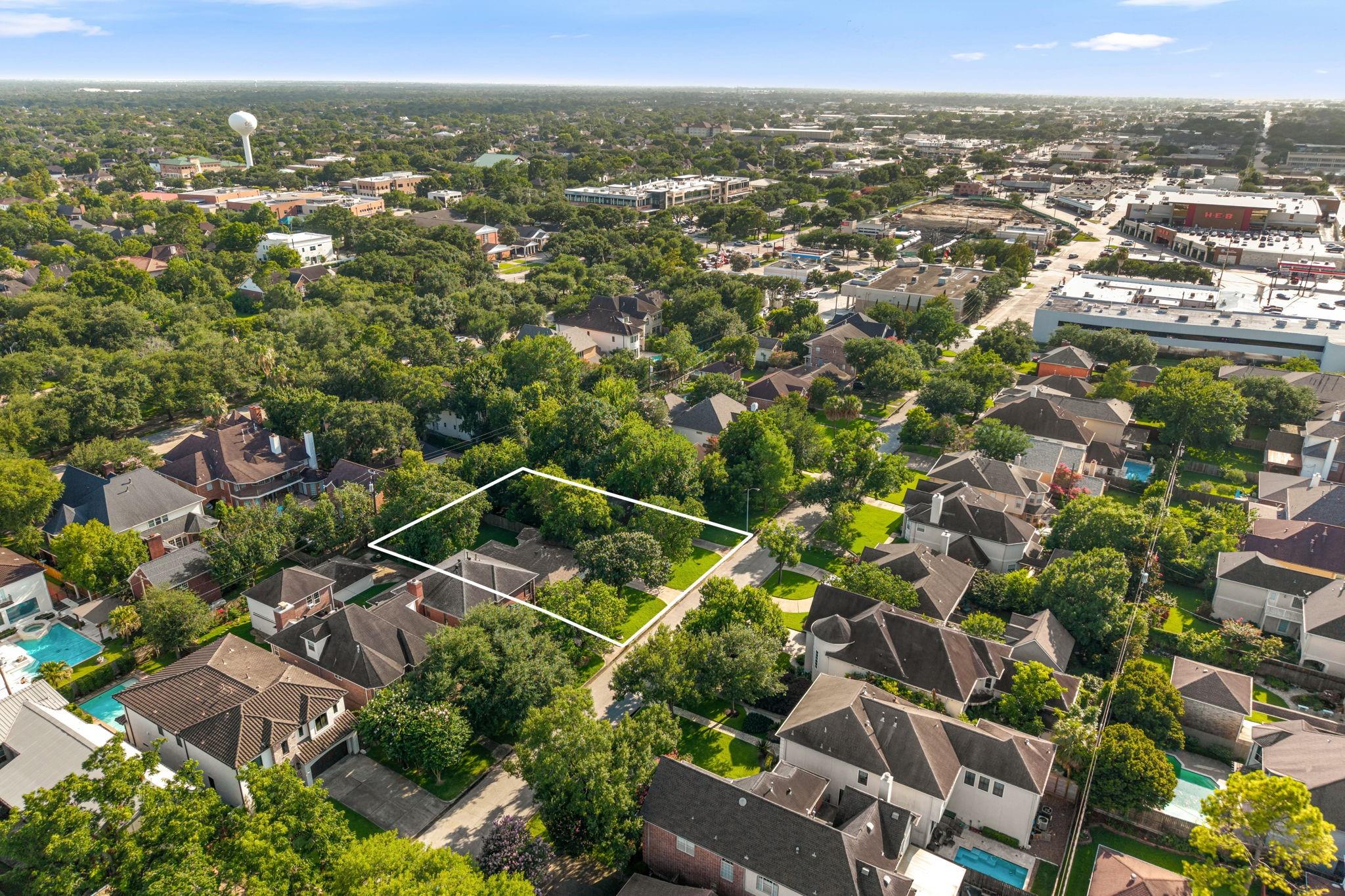 4909 Cedar St, Houston, TX 77401