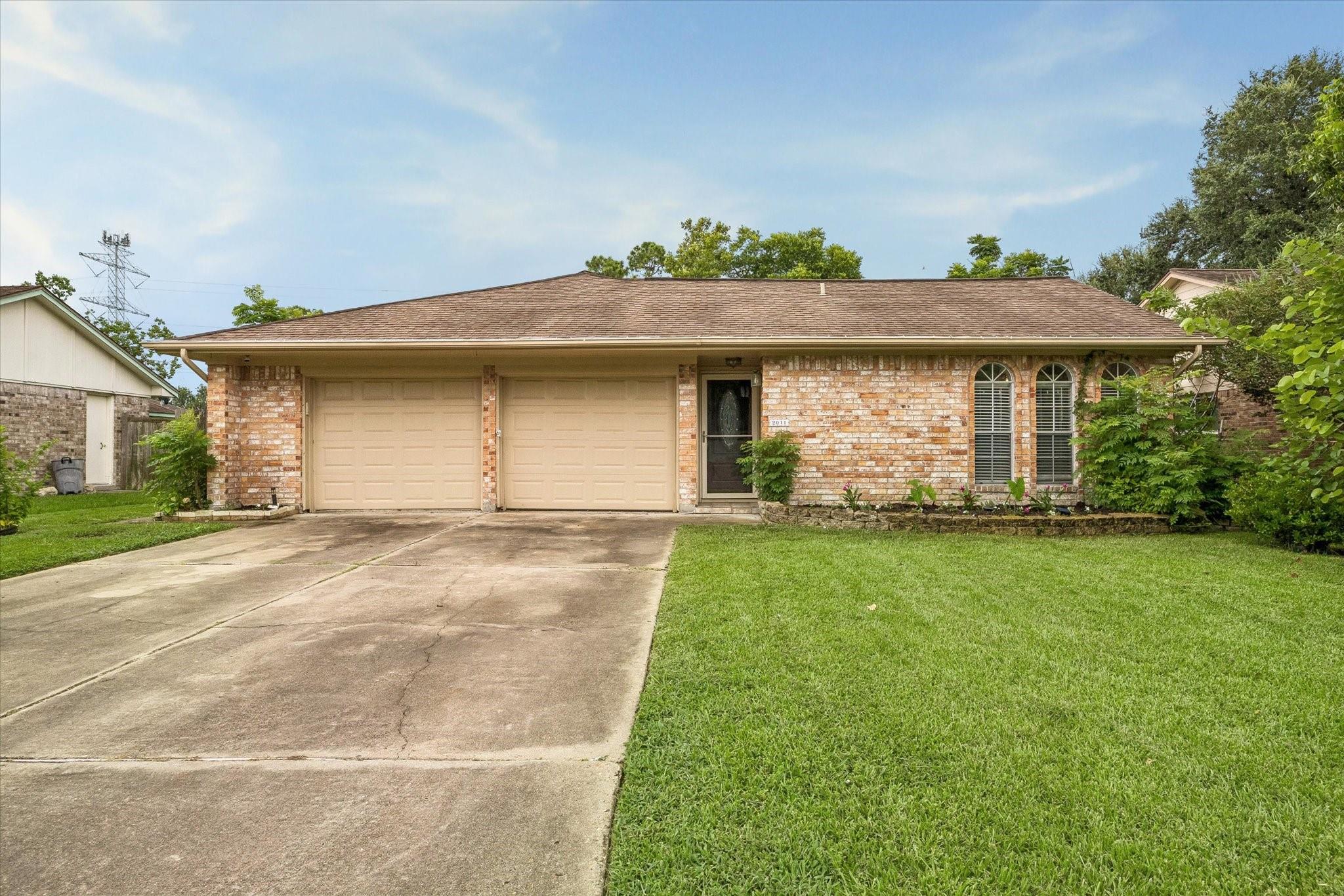 2011 Victoria Ct, League City, TX 77573