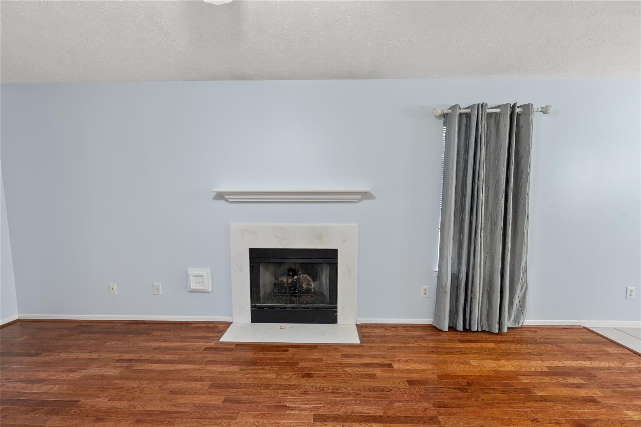 1245 Hunter Wood Dr, League City, TX 77573 photo