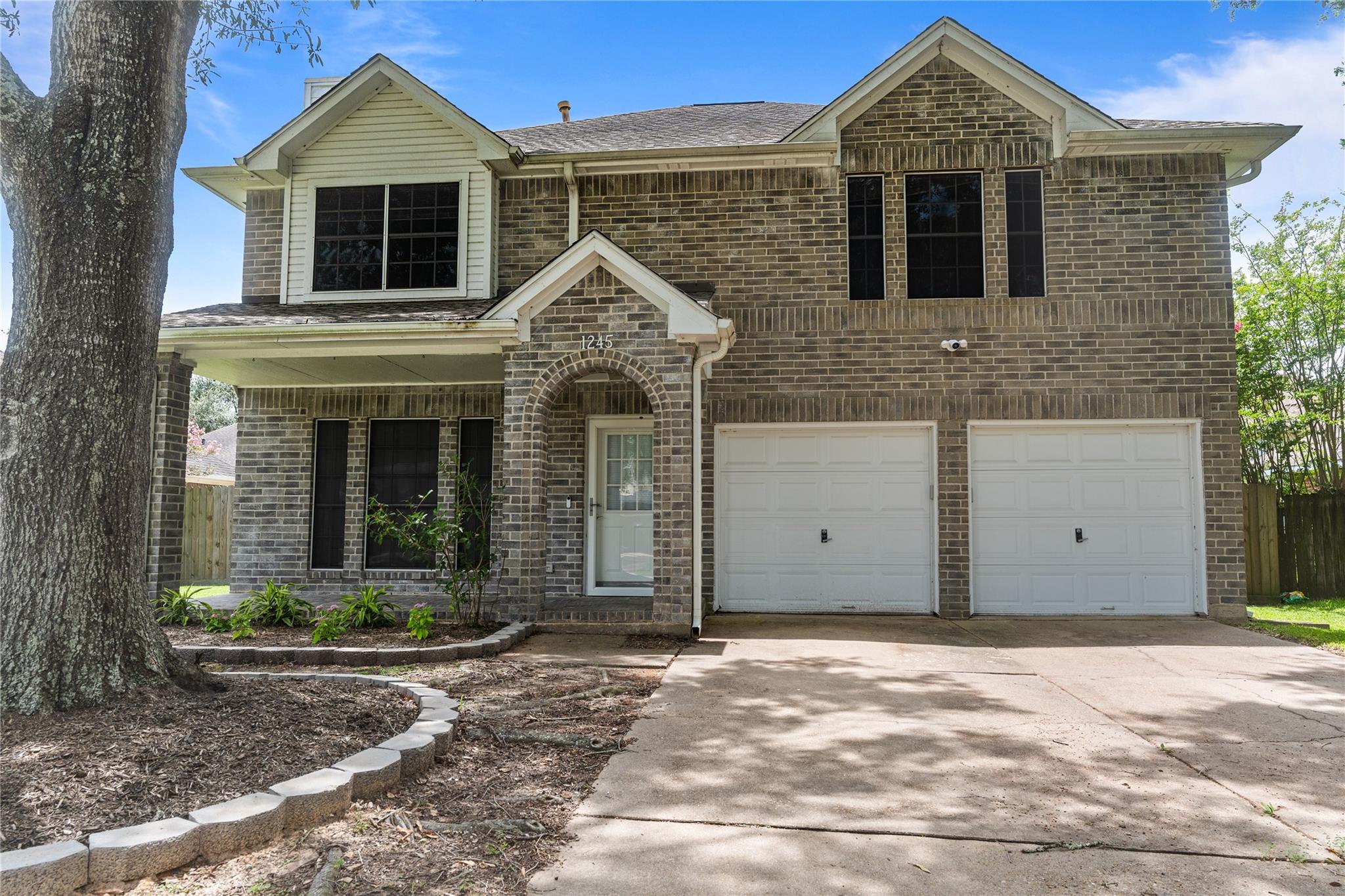 1245 Hunter Wood Dr, League City, TX 77573